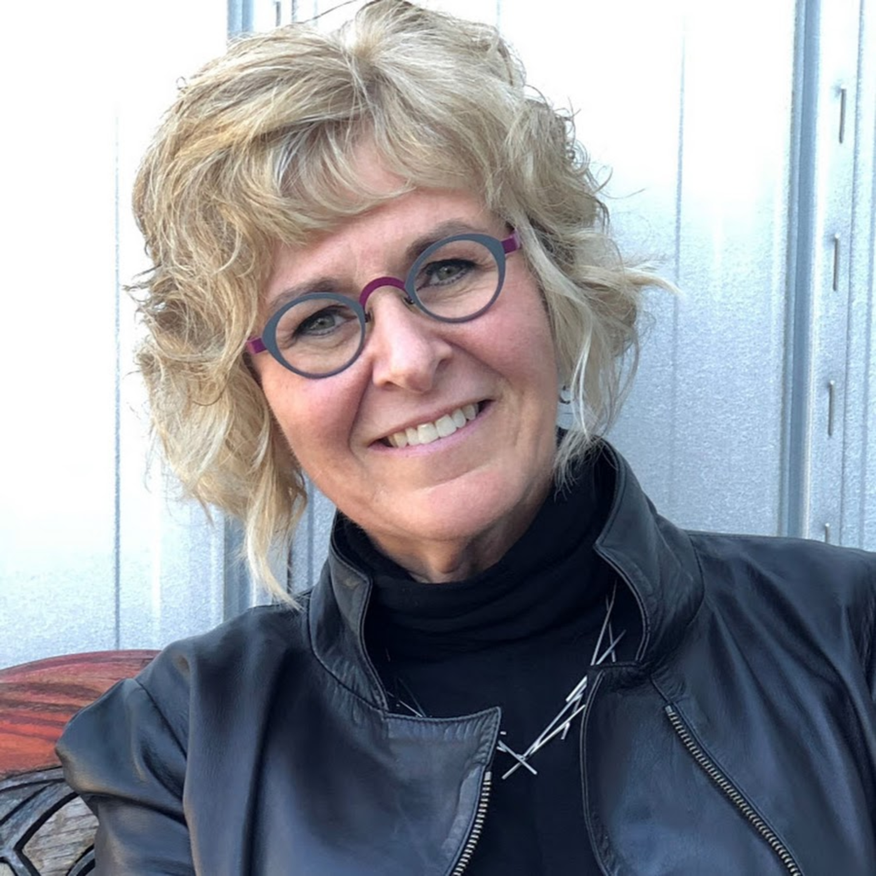Ep #129. Kim Barthel, World Renowned Therapist episode artwork