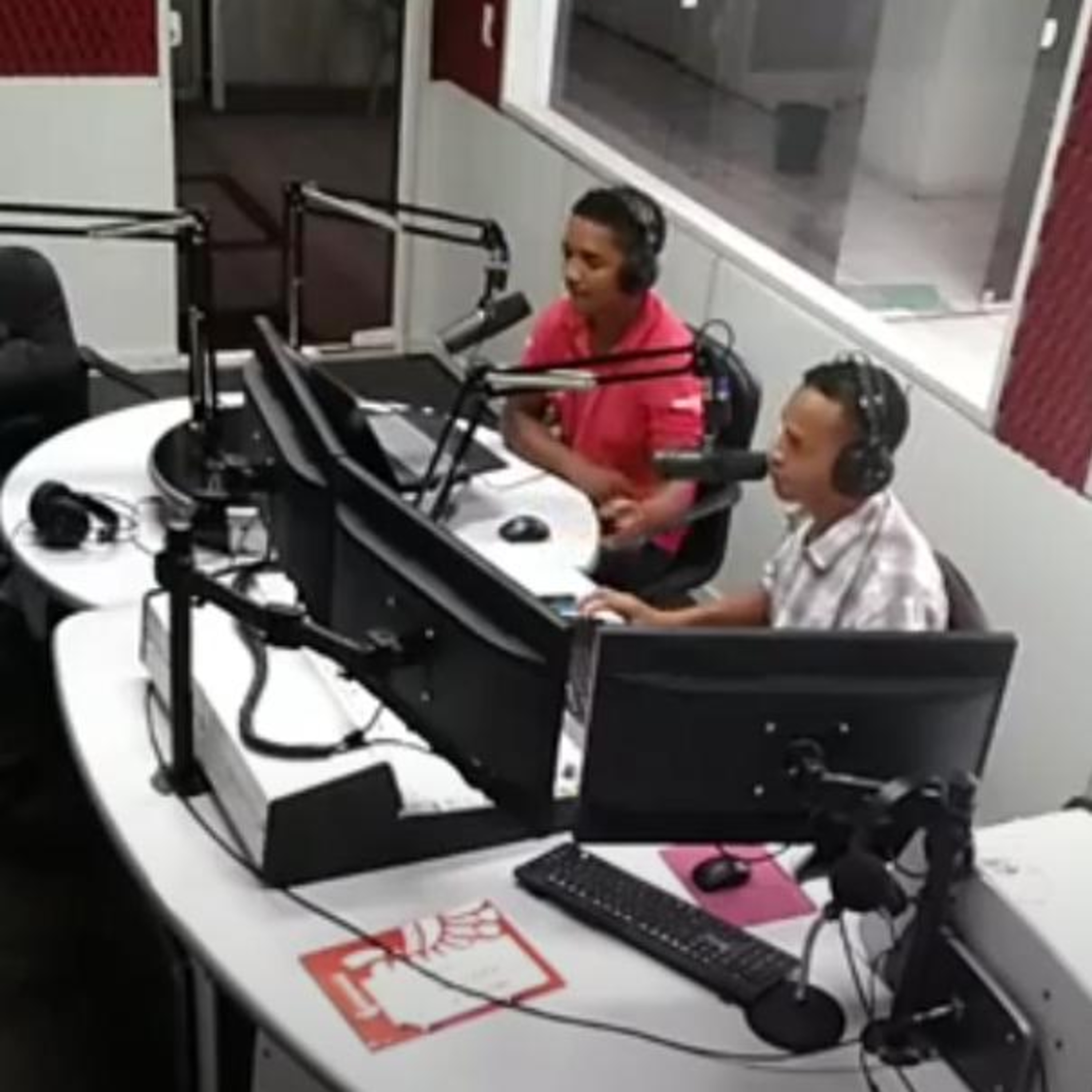 EDIÇÃO 04-03-2020 | JORNAL DA MEIA-NOITE episode artwork