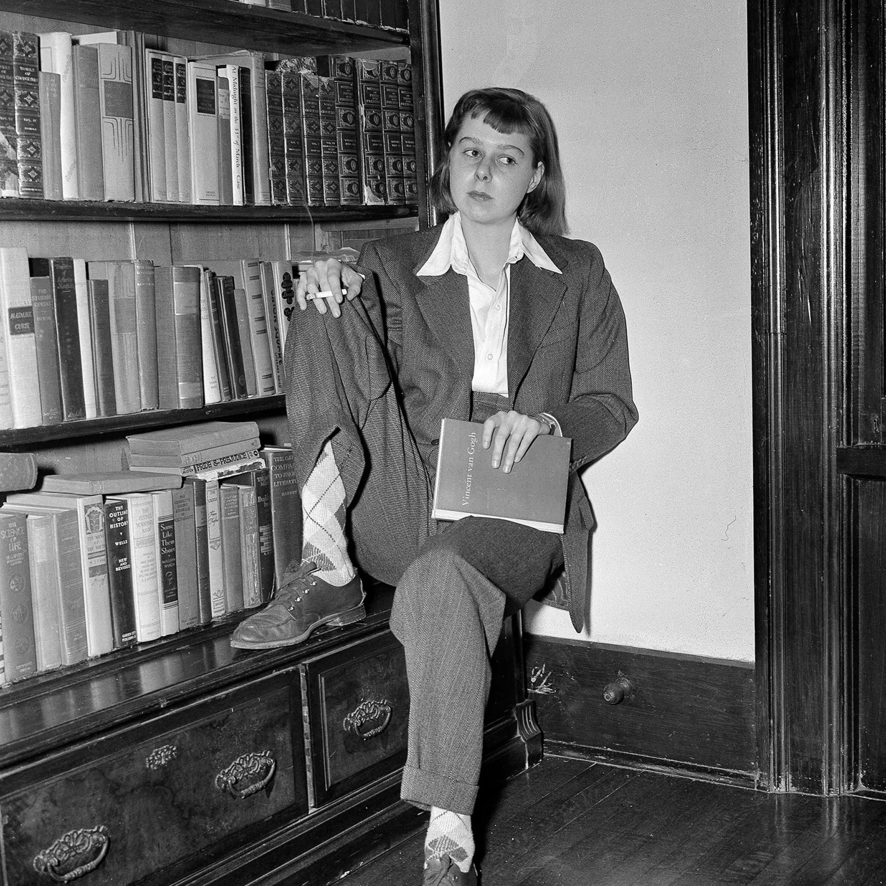 Opere e autrici sconosciute: Carson McCullers e un cuore solitario.  episode artwork