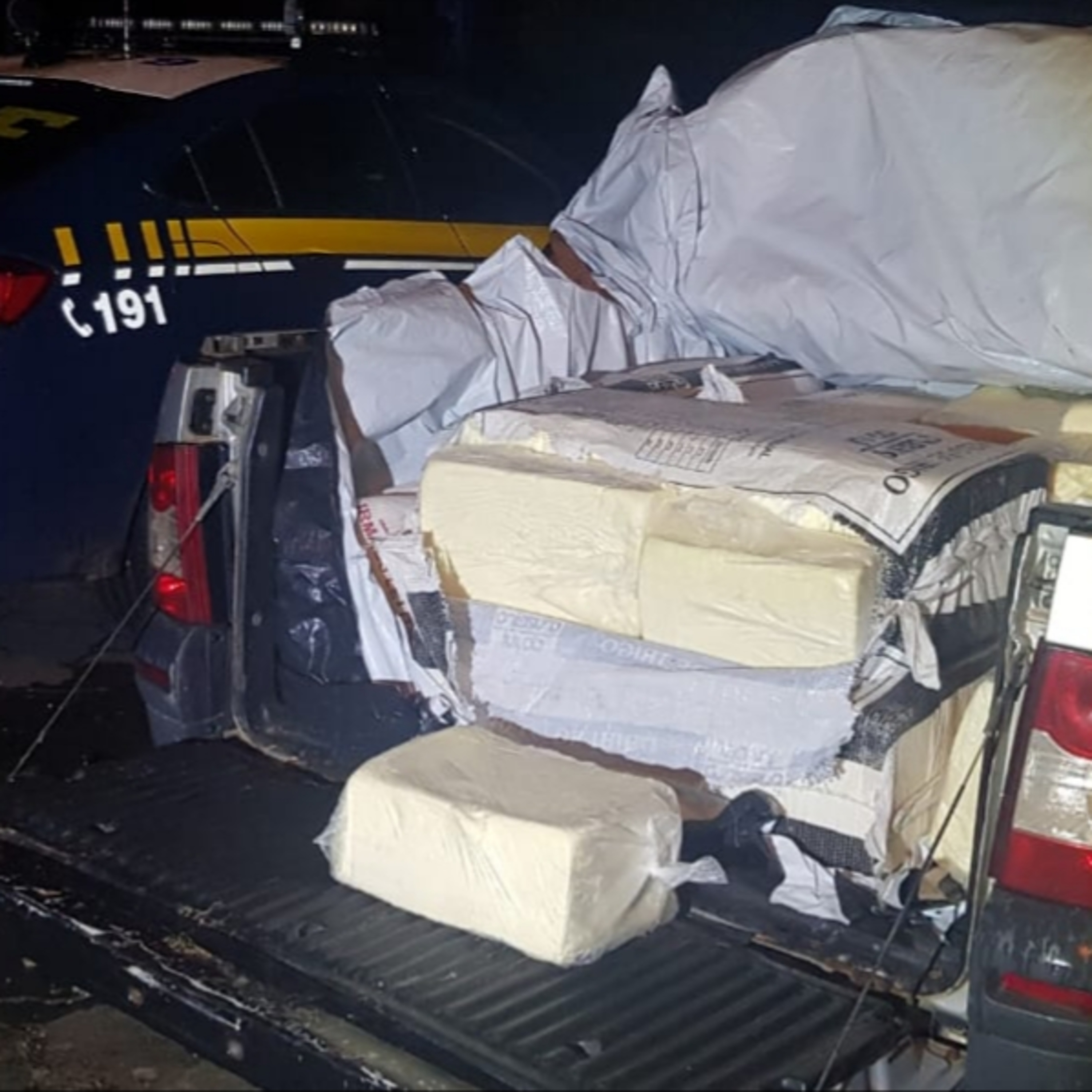 NOTICIÁRIO POLICIAL - PRF APREENDE 400 QUILOS DE QUEIJO SEM PROCEDÊNCIA SANITÁRIA episode artwork