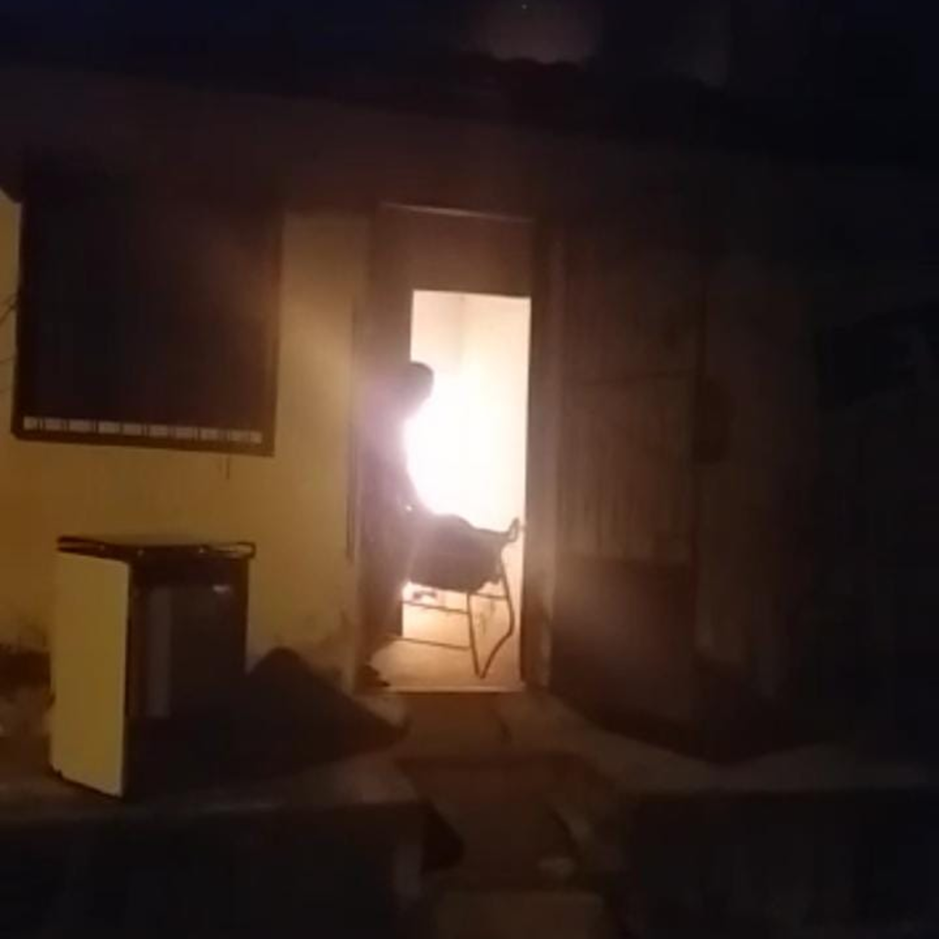 NOTICIÁRIO POLICIAL- INCÊDIO EM RESIDÊNCIA POR POUCO NÃO CAUSA TRAGÉDIA EM CAXIAS  episode artwork