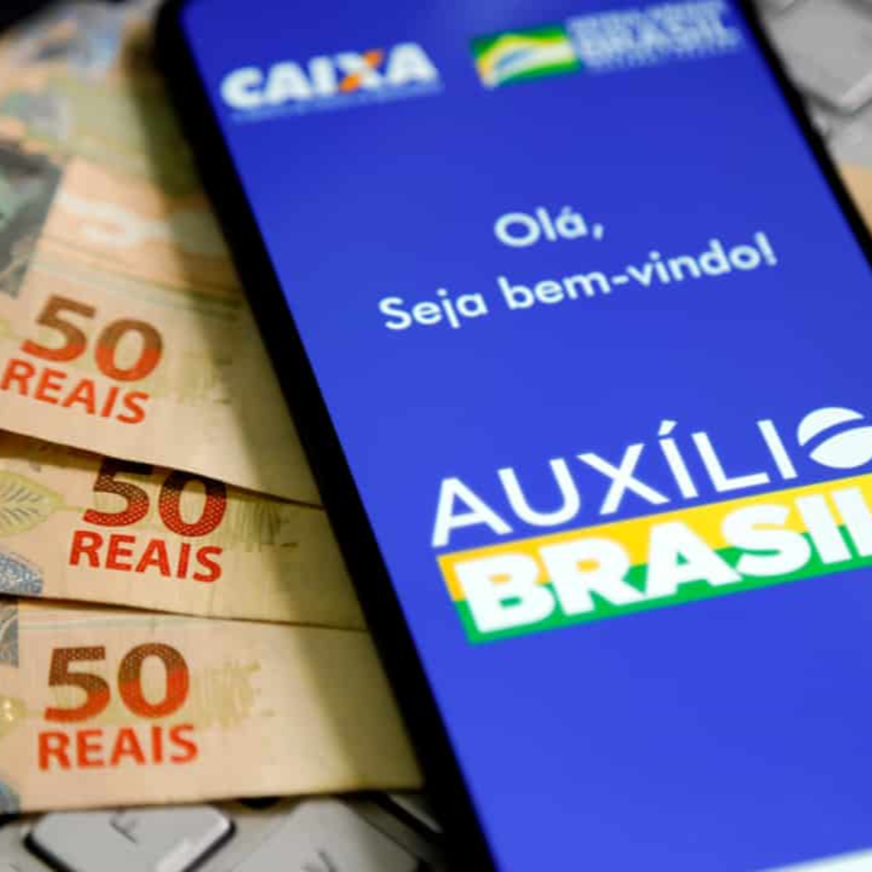 JMD EXPLICA: Funcionários públicos ou empregados com carteira assinada podem receber? episode artwork