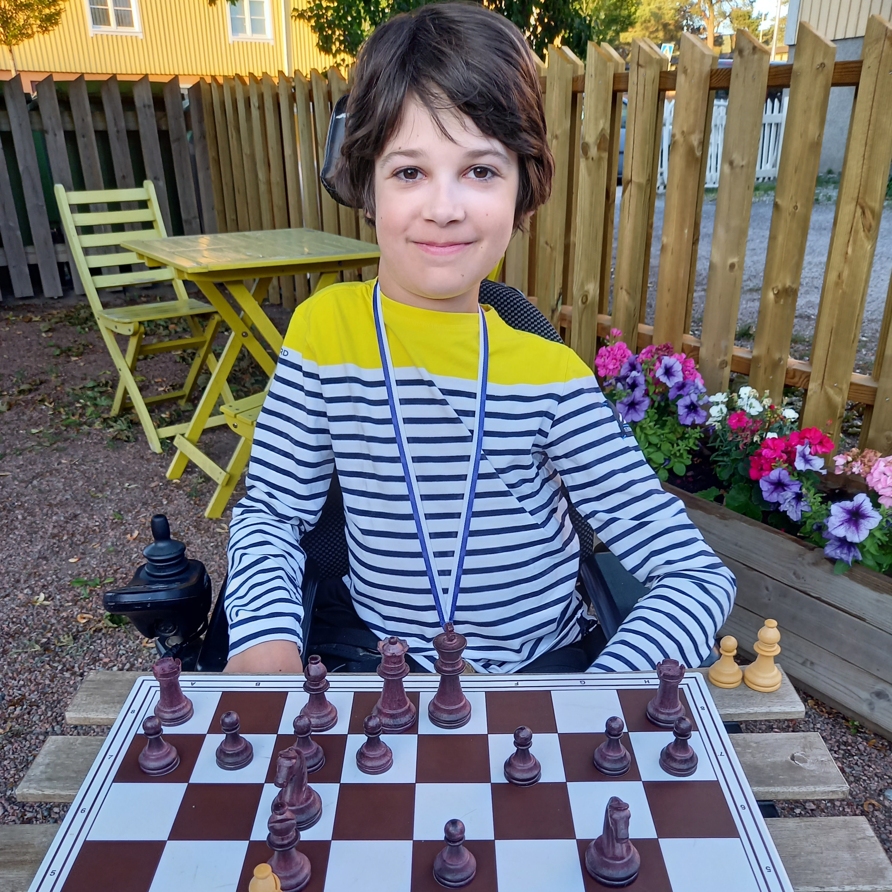 Kaikki kentille ja saleihin! - yhdenvertaisen koululiikunnan äänitorvi