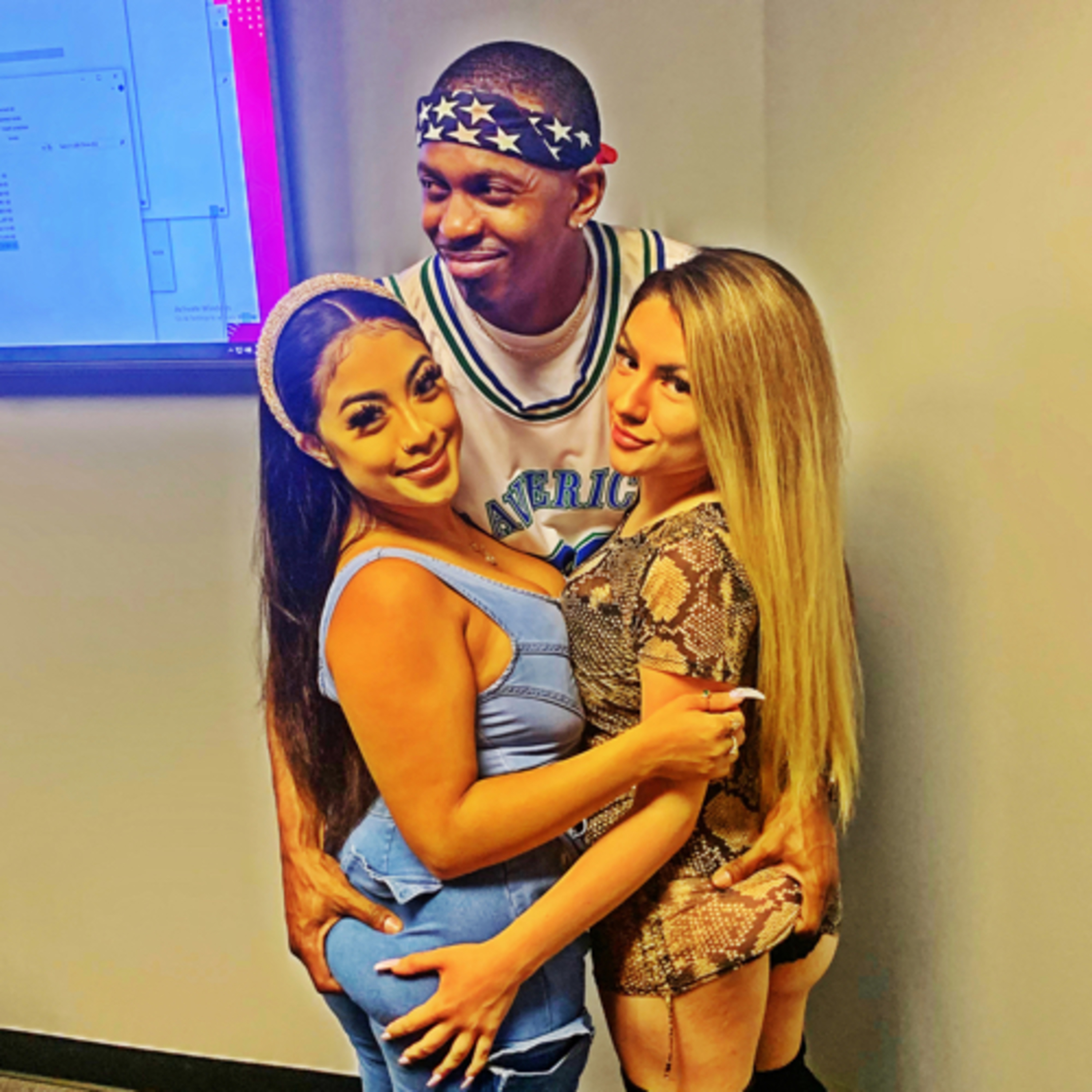 The Eden Goddess and Destiny Interview, Stripping in Houston, Onlyfans, Escorting & Much More episode artwork