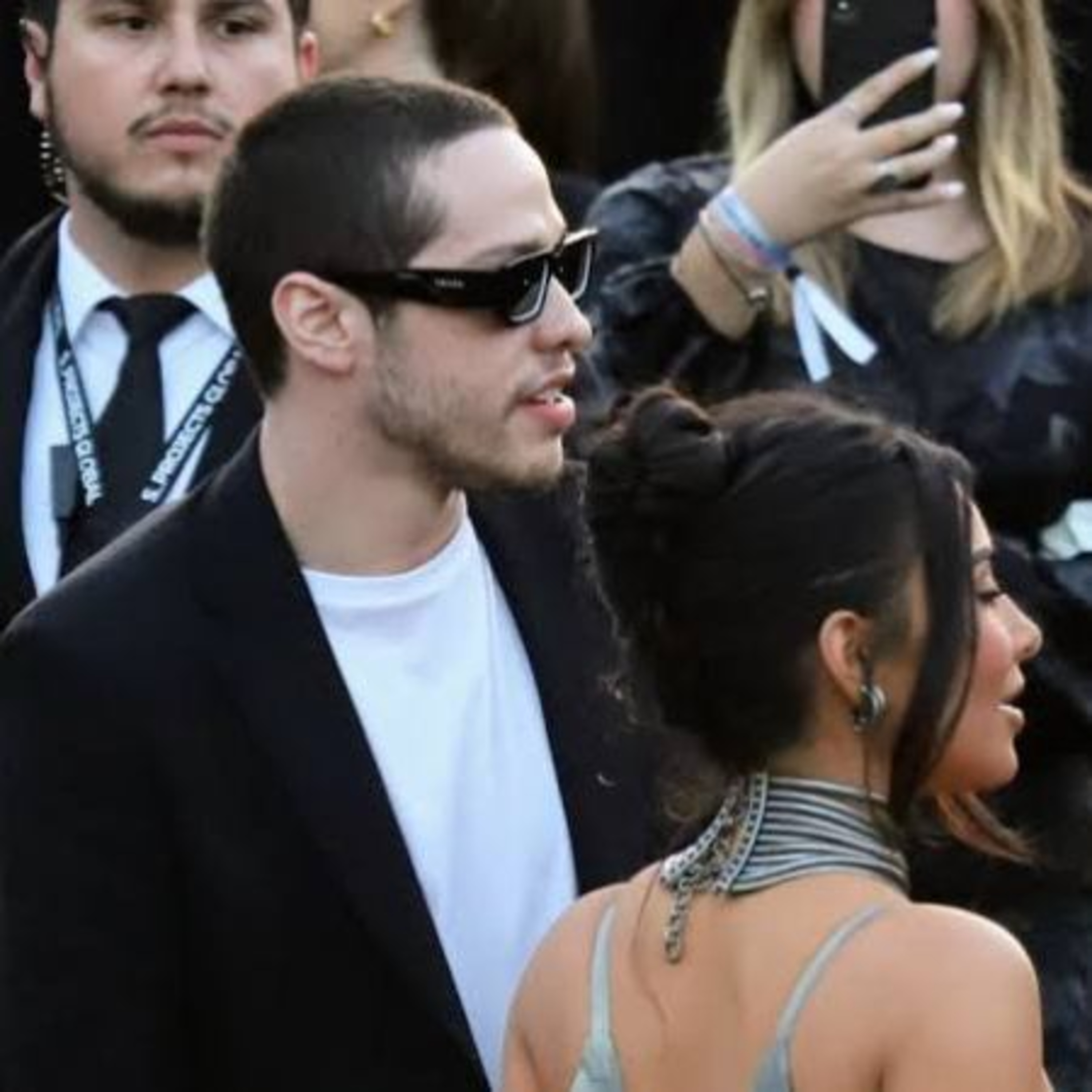 Kim Kardashian and Pete Davidson taking things to the next. episode artwork