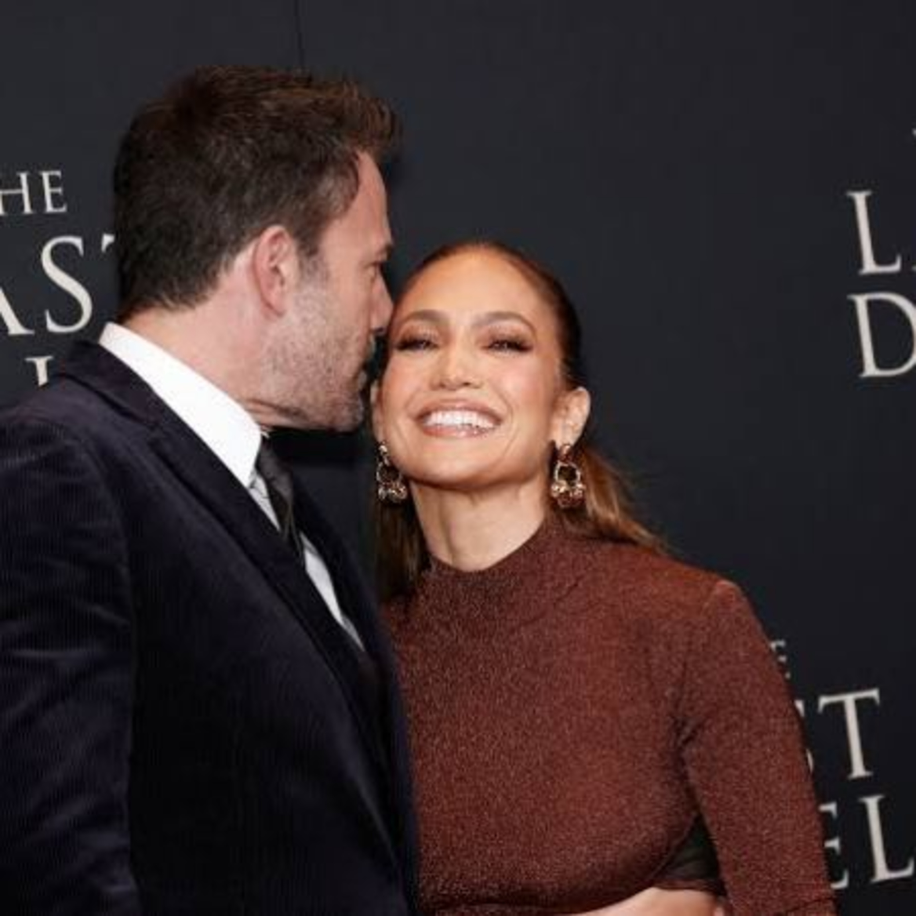 Jennifer Lopez and Ben Affleck are officially ready to tie the knot. episode artwork