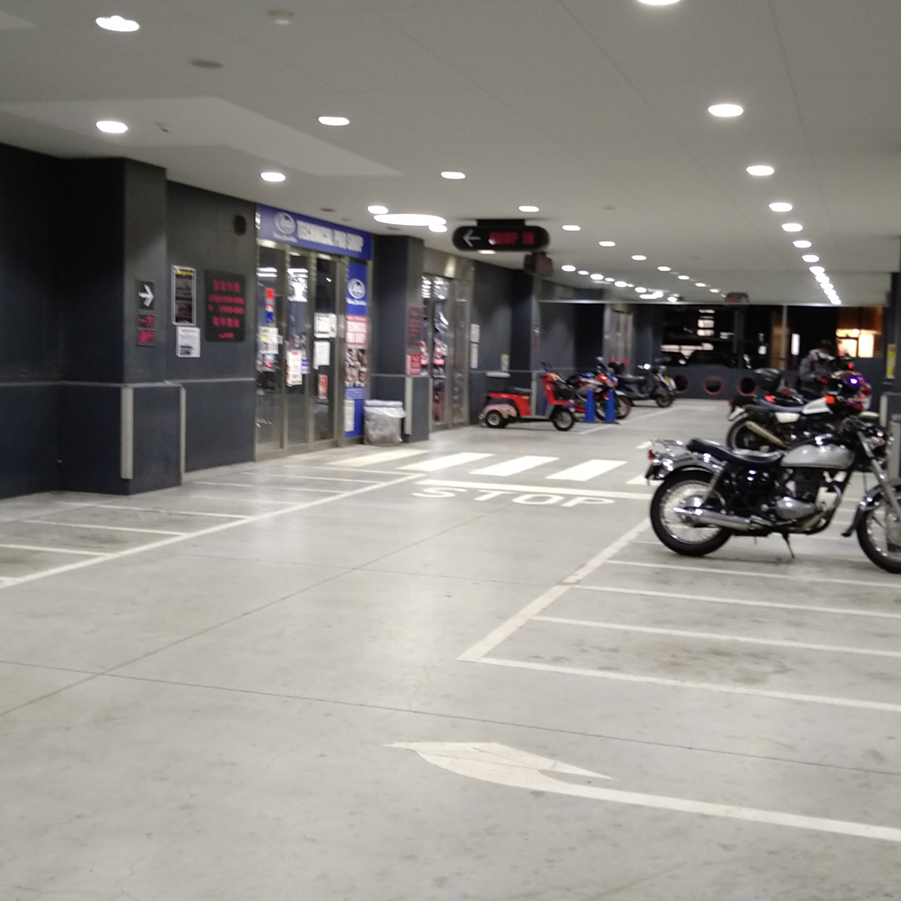 発のバイク用品専門店、初の三浦の基地お泊まり episode artwork