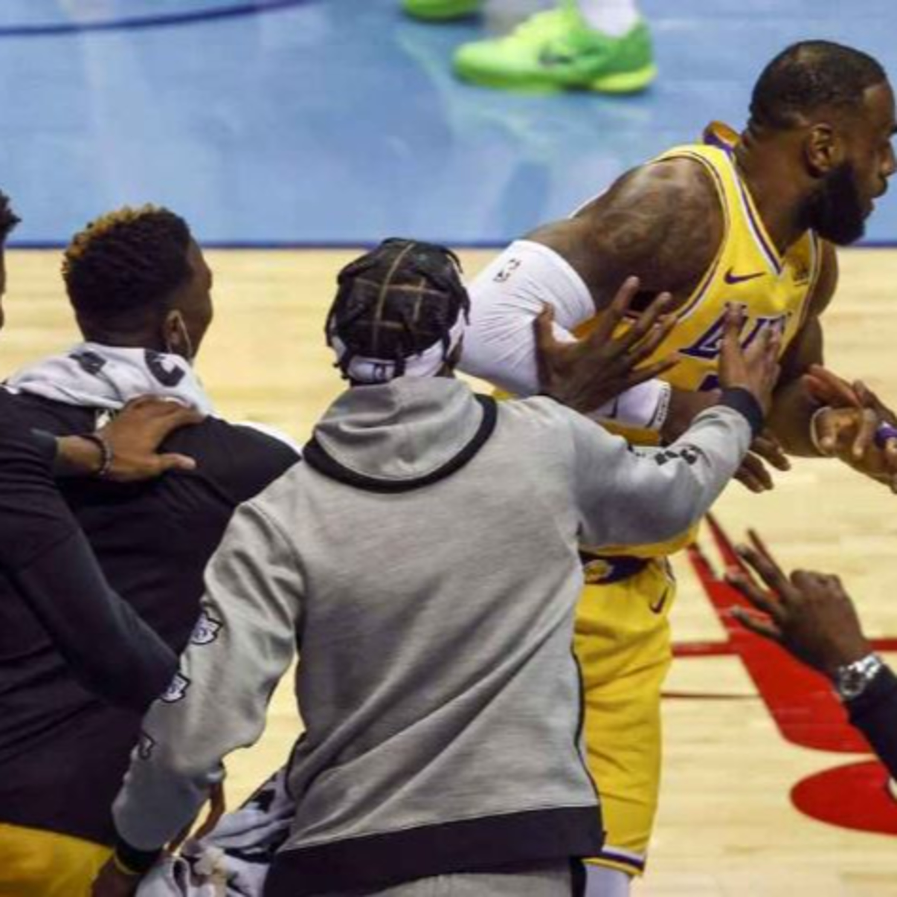 Lakers Fast Break- Lakers-Rockets Game Two Post Game Show!