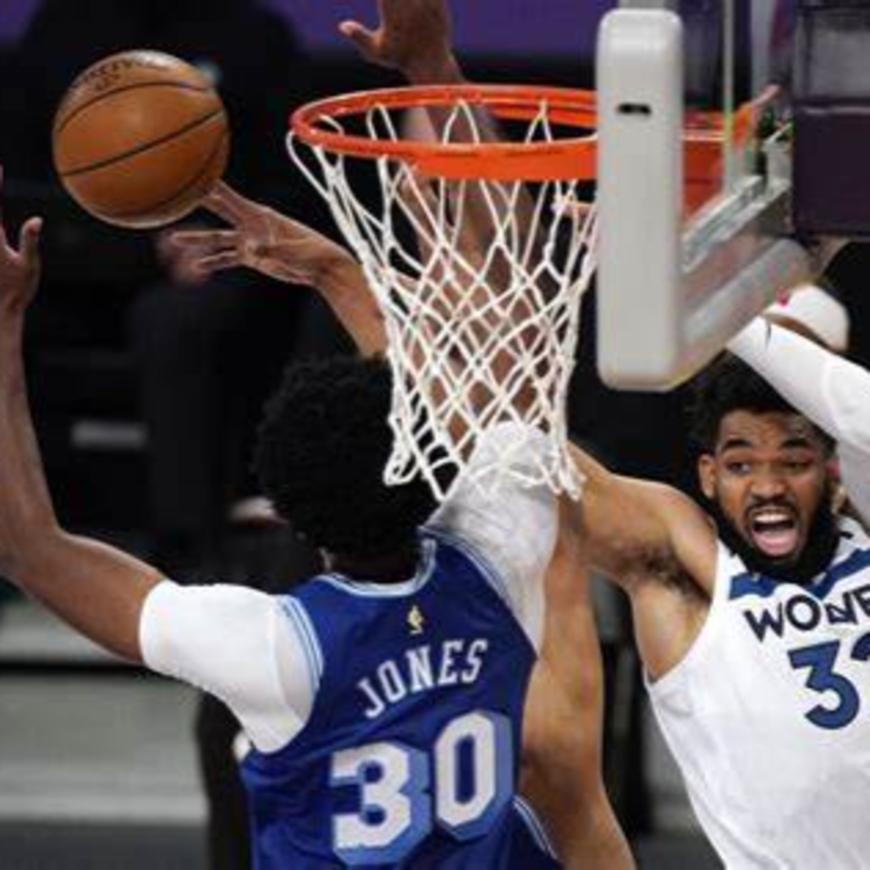 Lakers Fast Break- Lakers-Timberwolves Wrap Up and Our NCAA Final Four Picks!