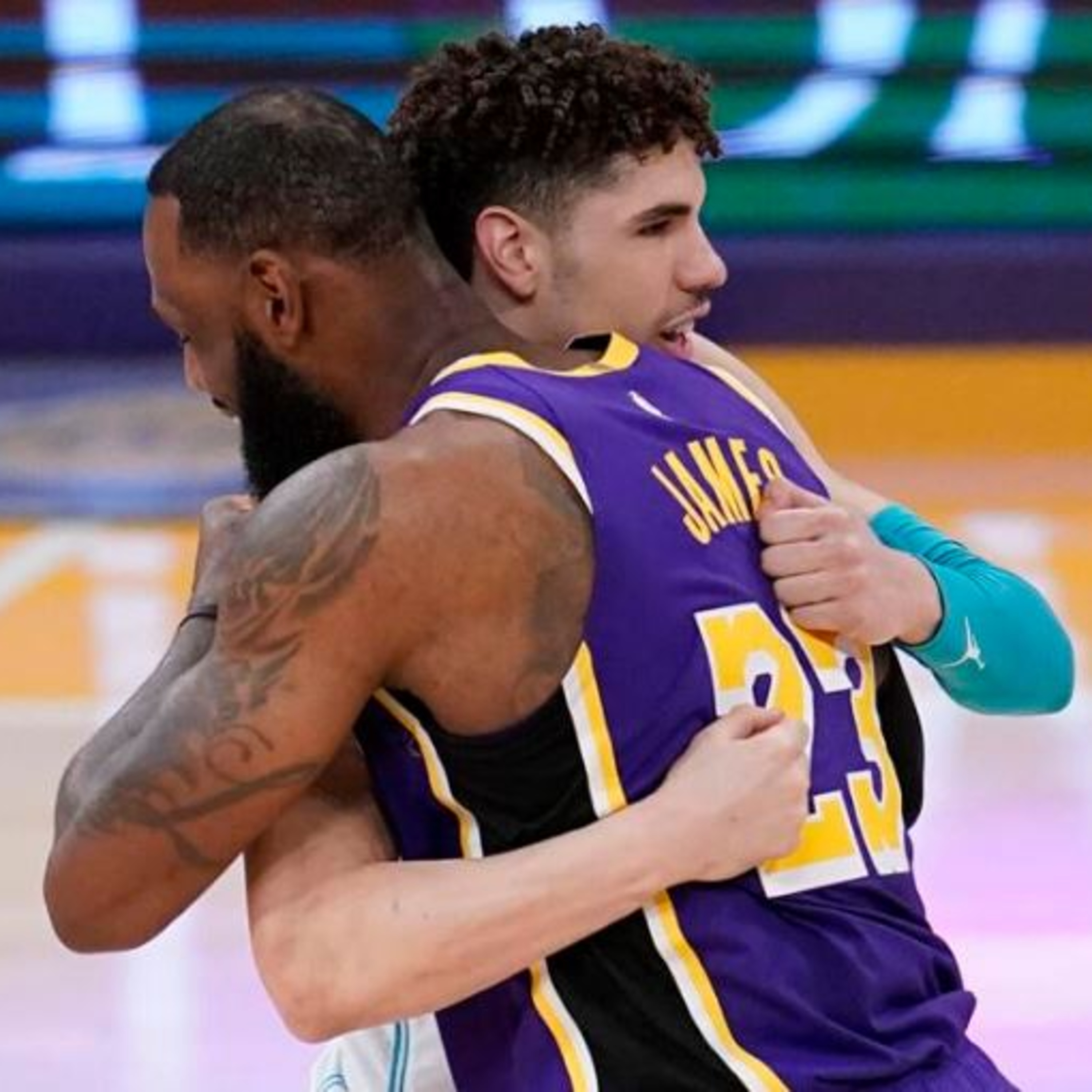 Lakers Fast Break- Lakers-Hornets Wrap Up Show and Was LakerTom Right About UCLA?