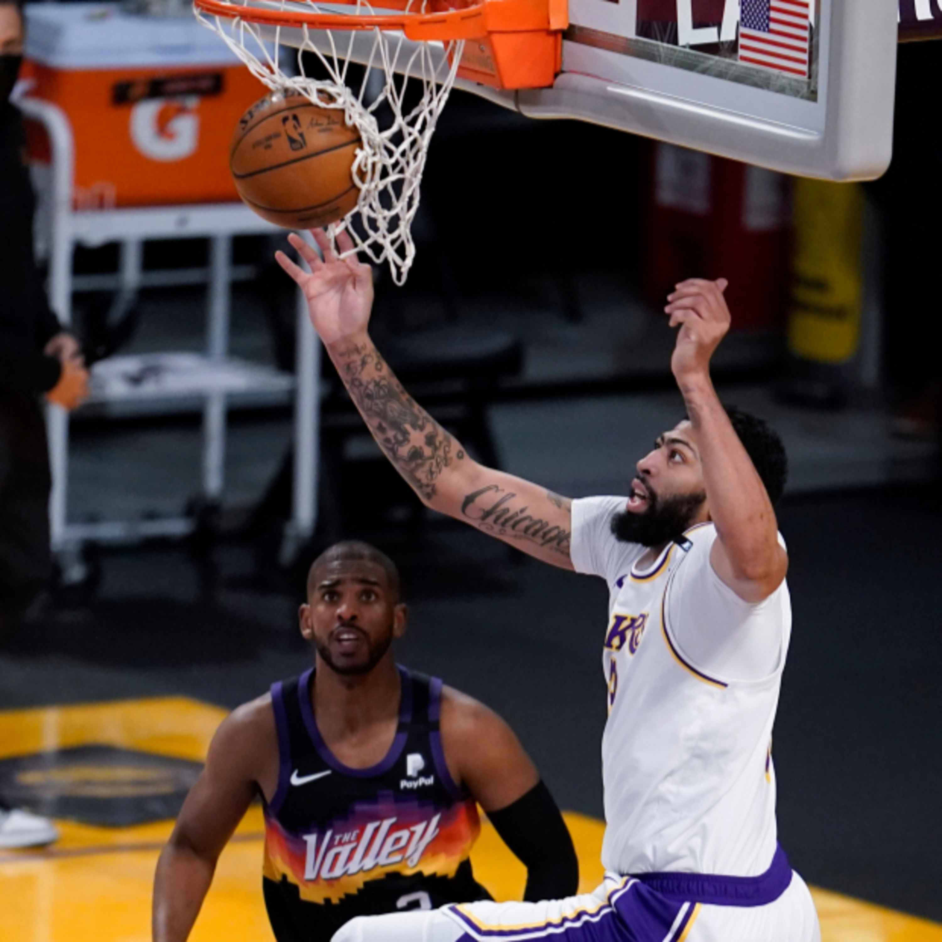 Lakers Fast Break- Lakers-Suns Post Game and Happy Mother's Day!