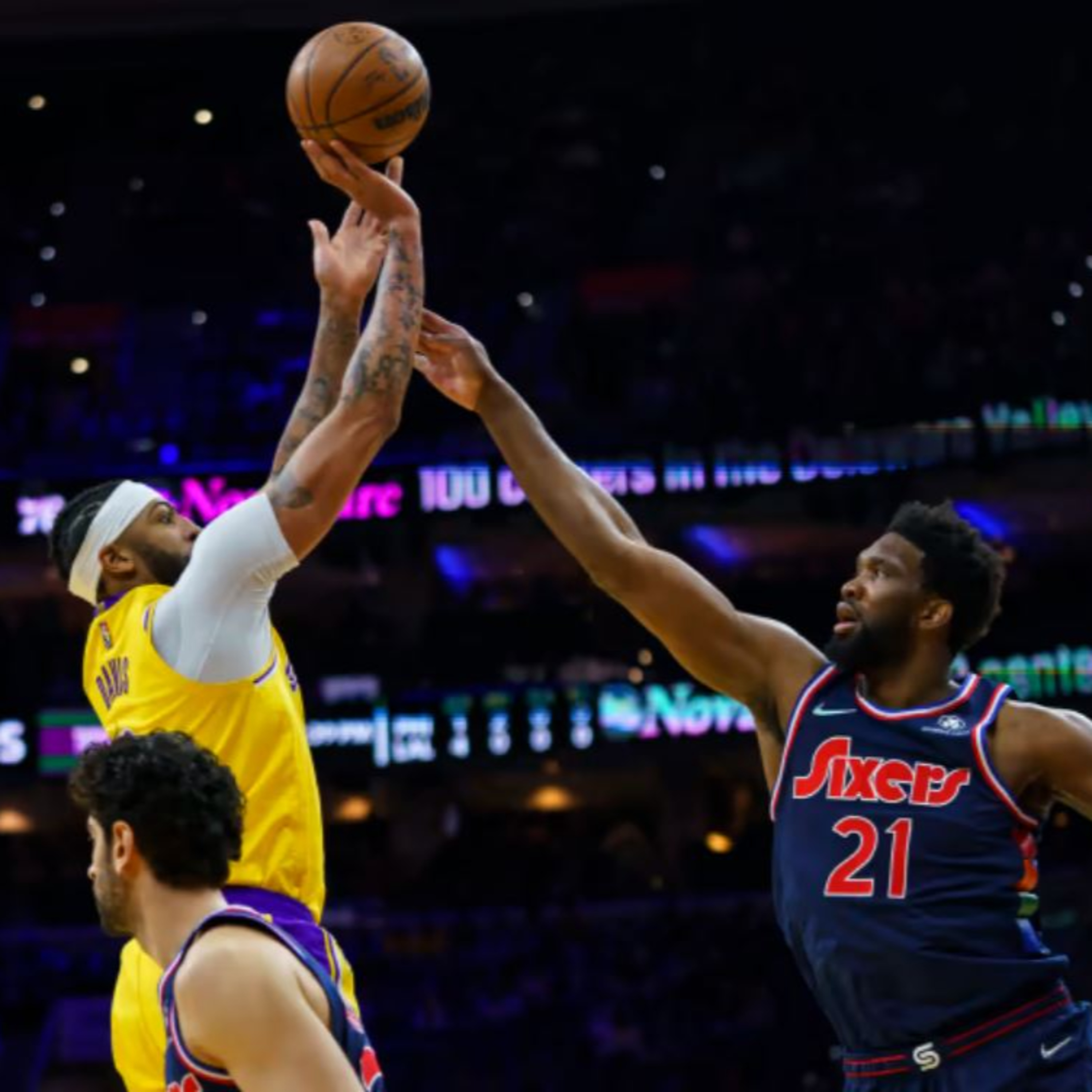 Lakers Fast Break- Lakers-Sixers Post-Game and No LeBron with Joe Soro!