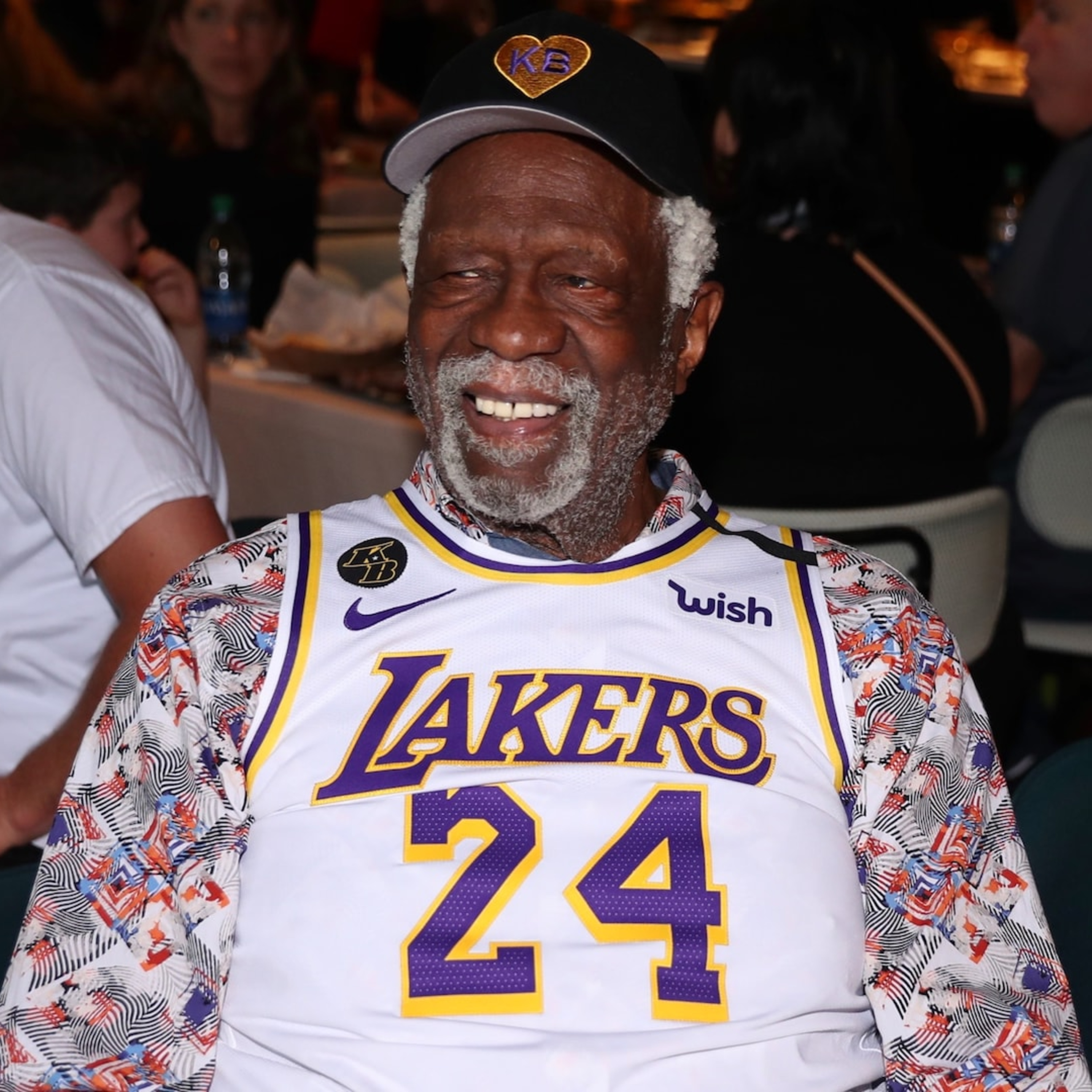 Lakers Fast Break- Is 44.5 A Fair Or Unfair Number For The Lakers? Group Chat!
