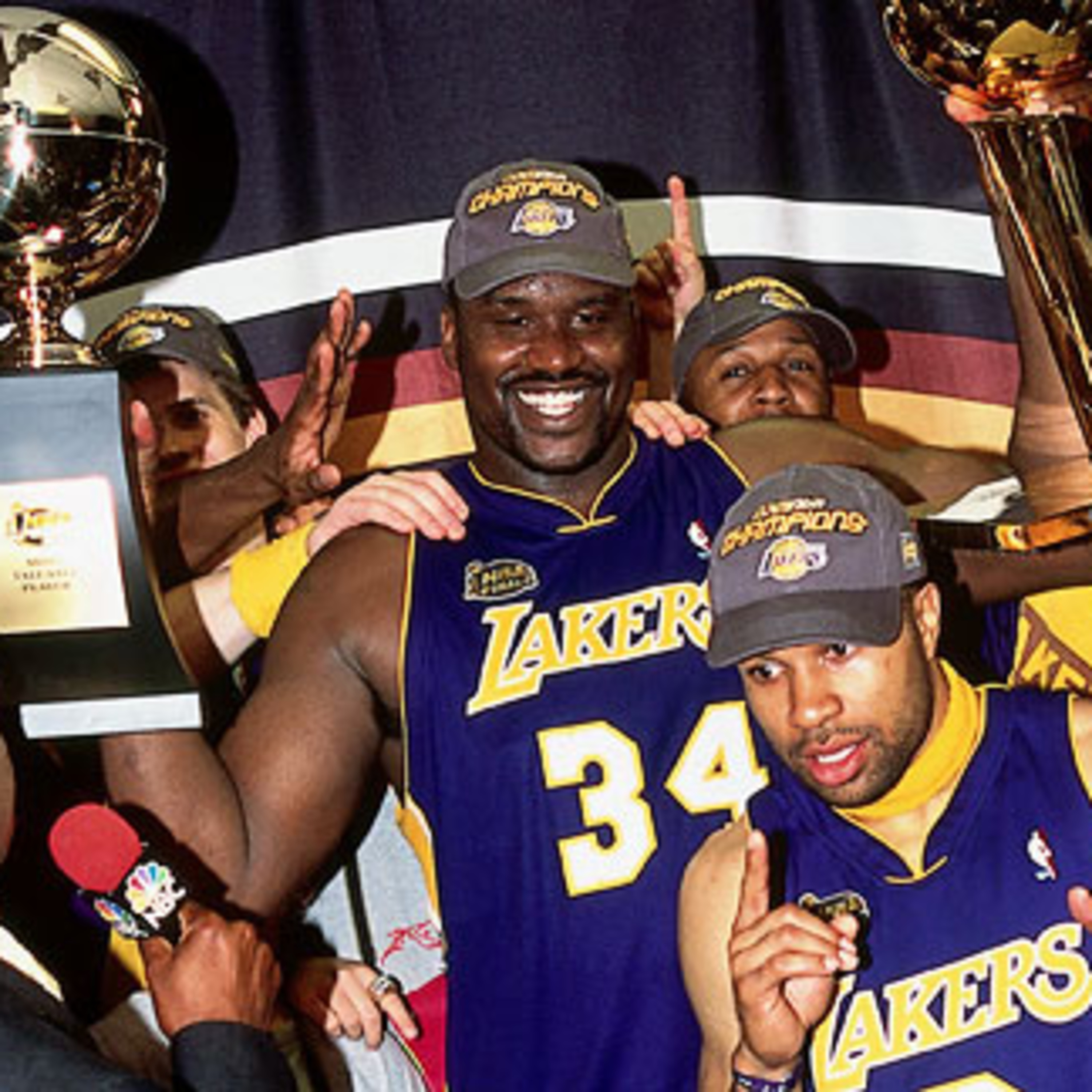 Lakers Fast Break- What's Our Favorite (and Best) Laker Teams? Group Chat!