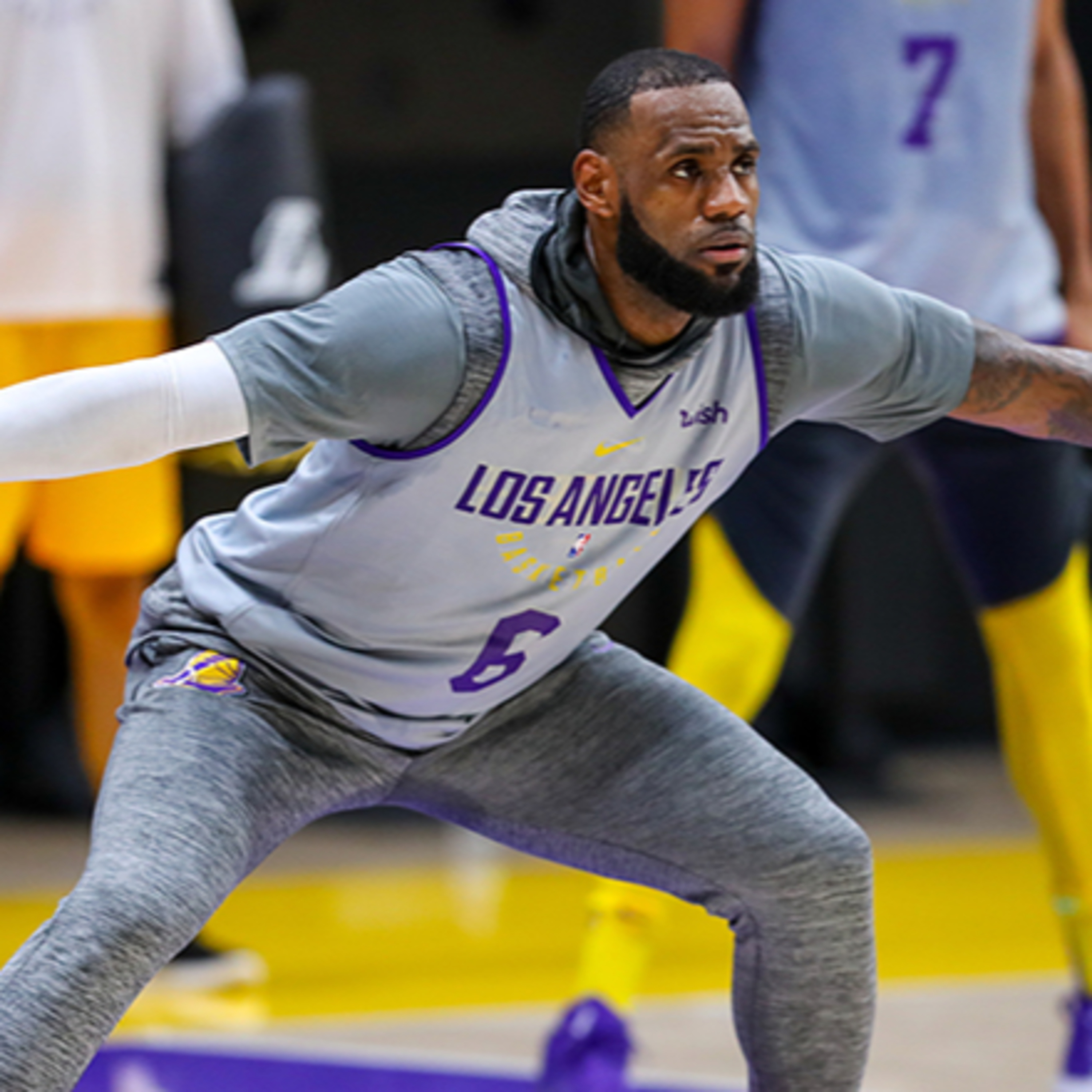 Lakers Fast Break- Time To Go Back To Camp With Lebron! Group Chat!