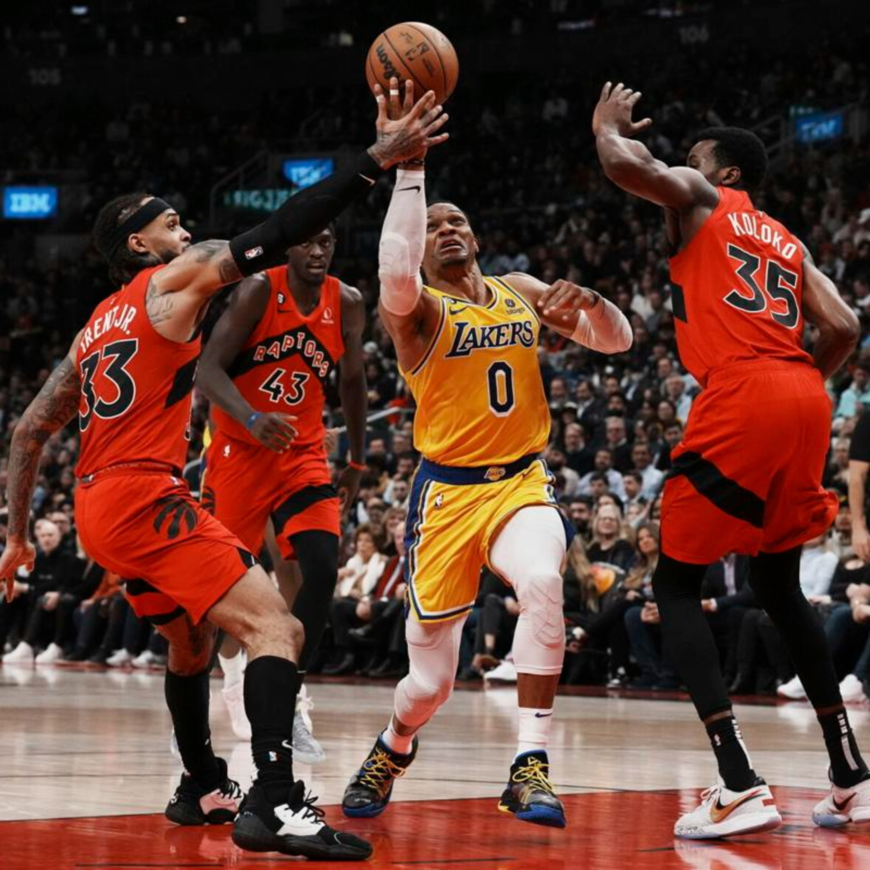 Lakers-Raptors Post-Game! No AD or Lebron! Yikes! Group Chat!