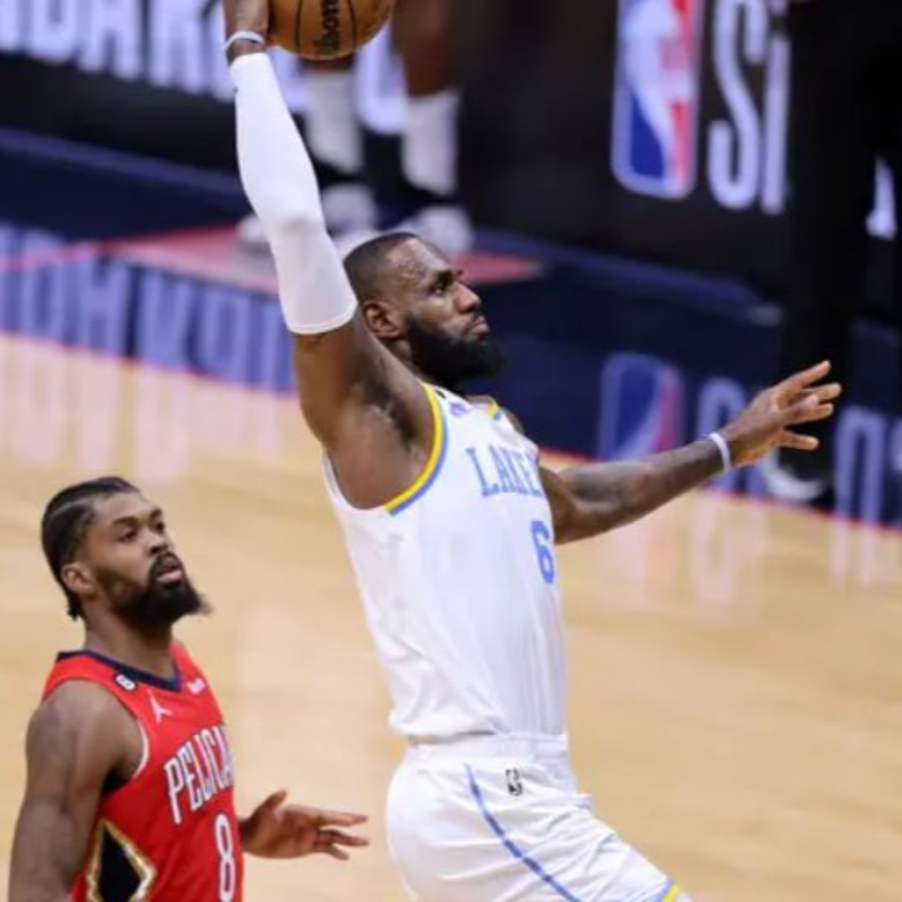 Lakers-Pelicans Wrap-Up! The Lakers End The Road Trip Out Of Gas! Group Chat!