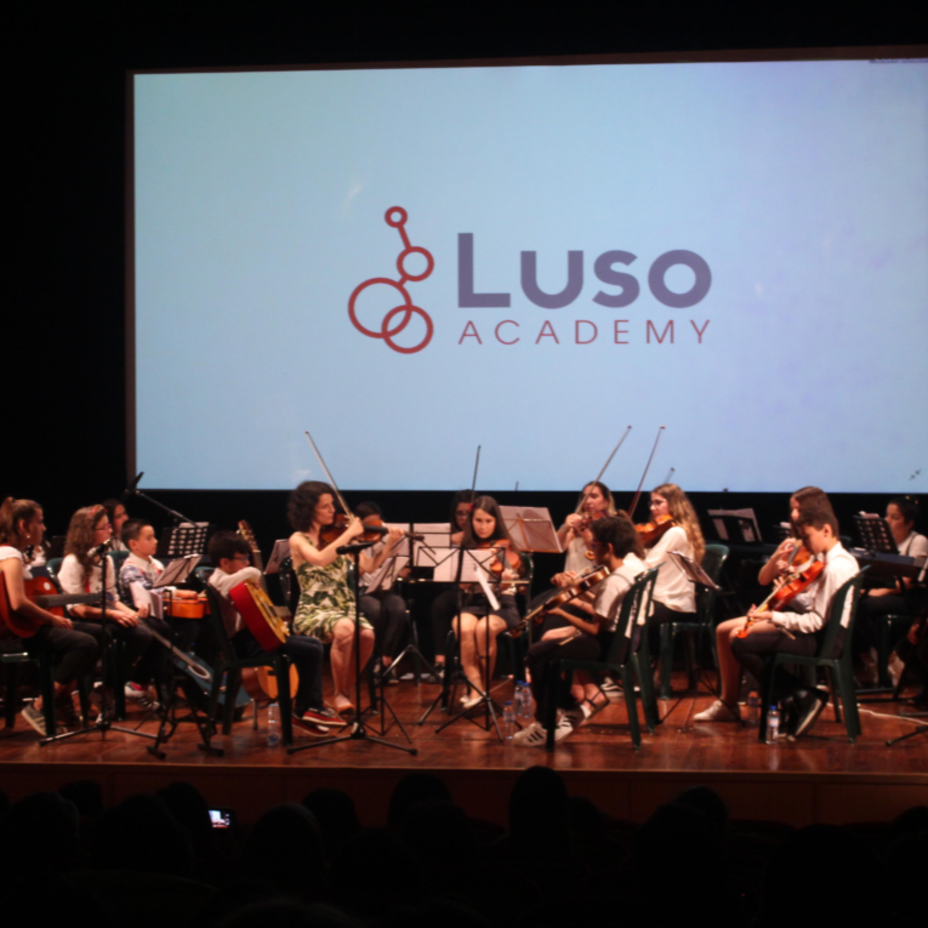 "Luso Academy" promove a música e a língua portugesa.