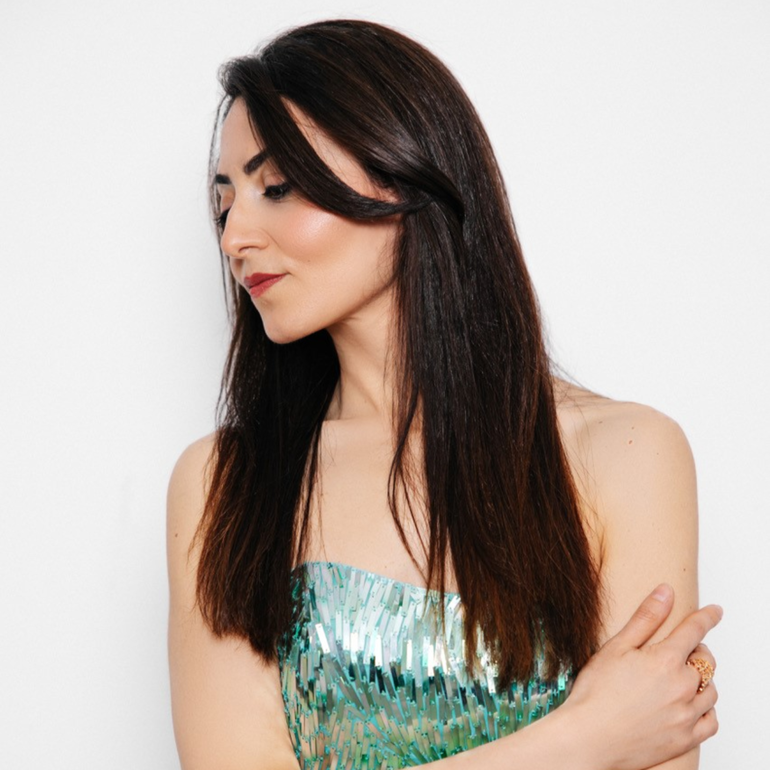 Manuela Rufolo apresentou o novo single "The Moment You Feel" na Radio Latina