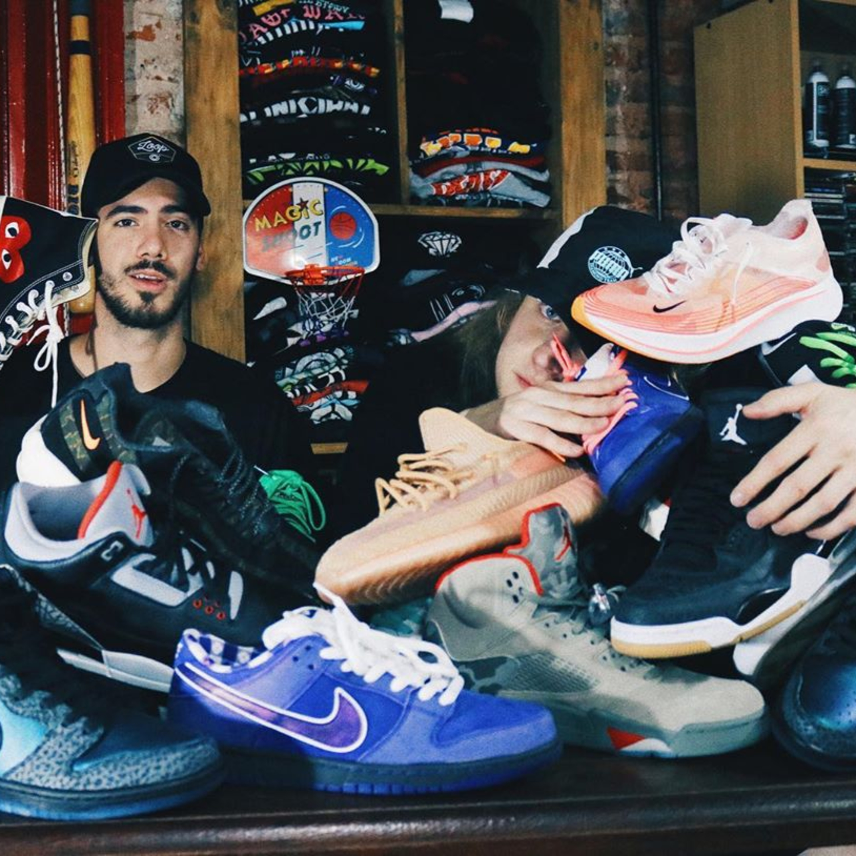 Perfiles Digitales: Kicks and Friends  episode artwork