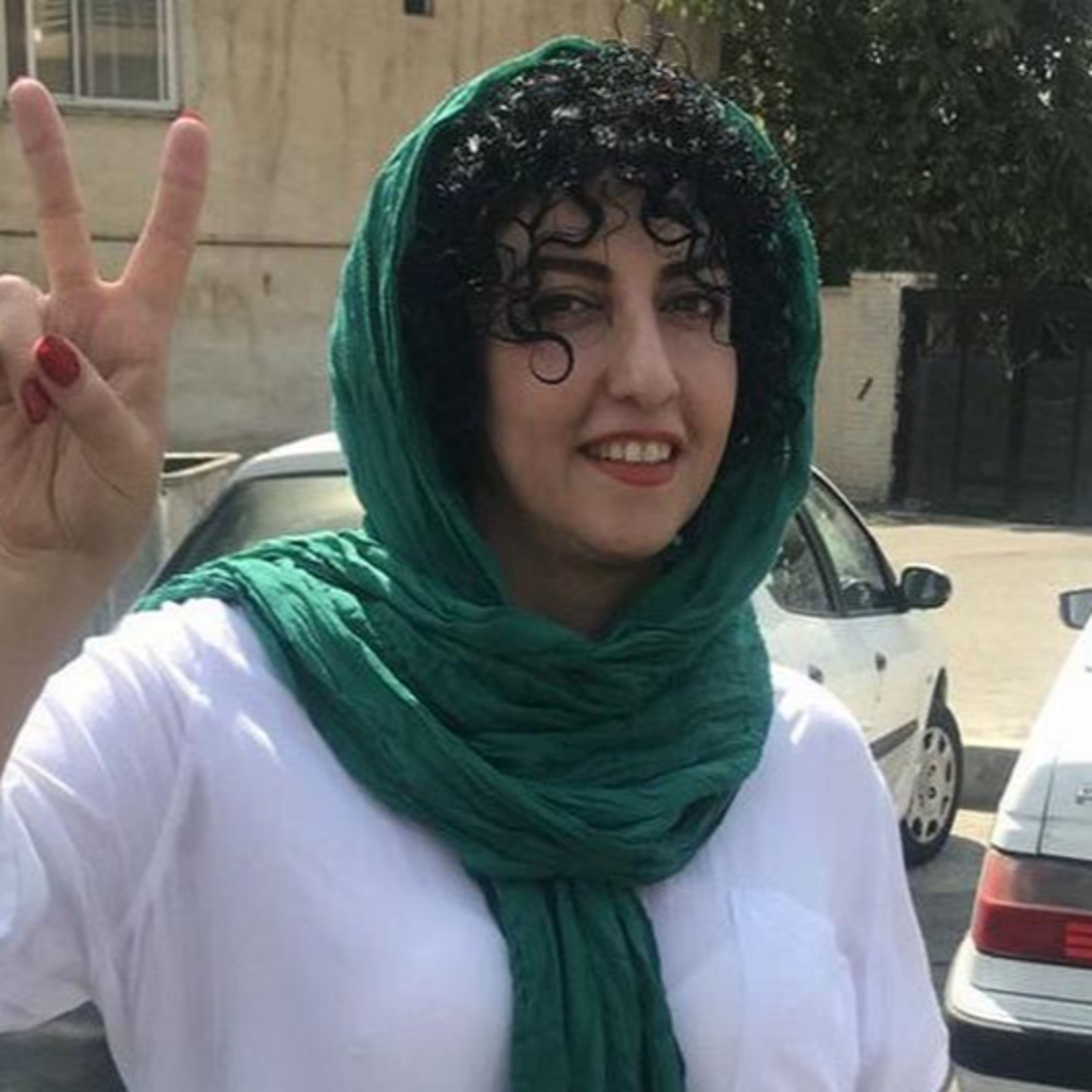 کاور زنان نیمه برابر : گفتگوی اختصاصی جمیله داودی با نرگس محمدی