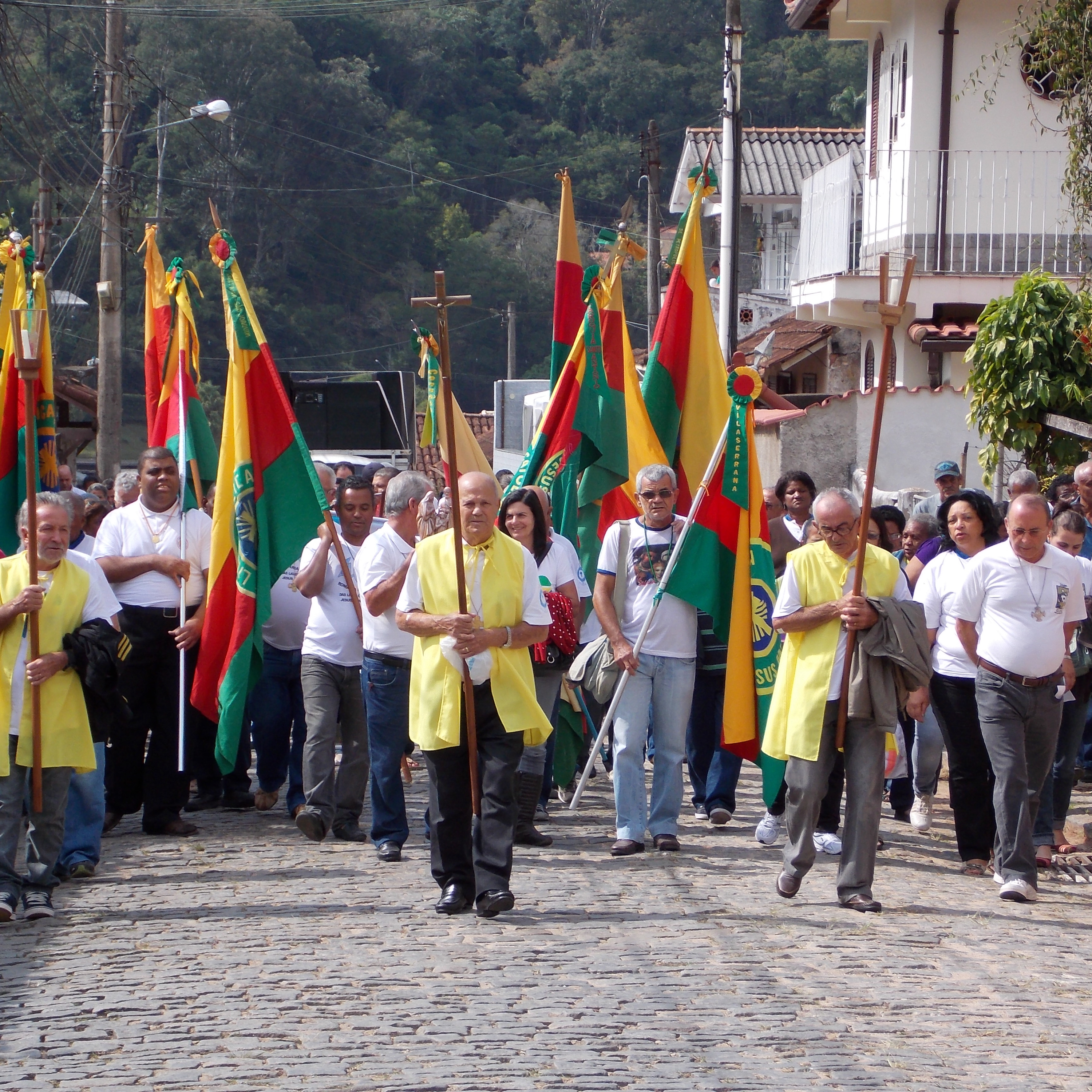 Amor Divino - A Voz da Diocese de Petrópolis