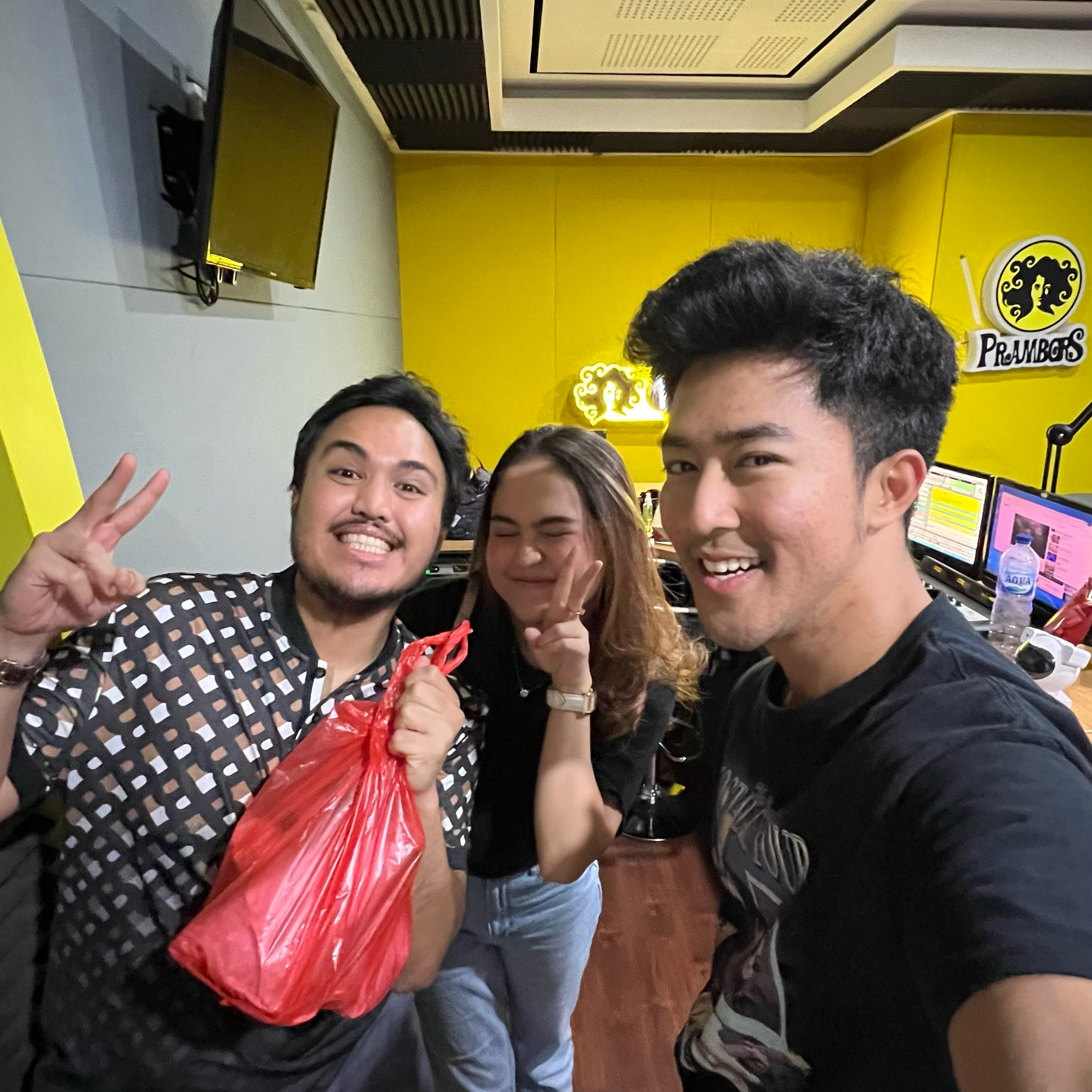 day 609. mix: gemini back to back / vn + playlist: foodie / cam: balqis + daffa / ben + lucy finale part 1 / kokpit: gassyfa! episode artwork