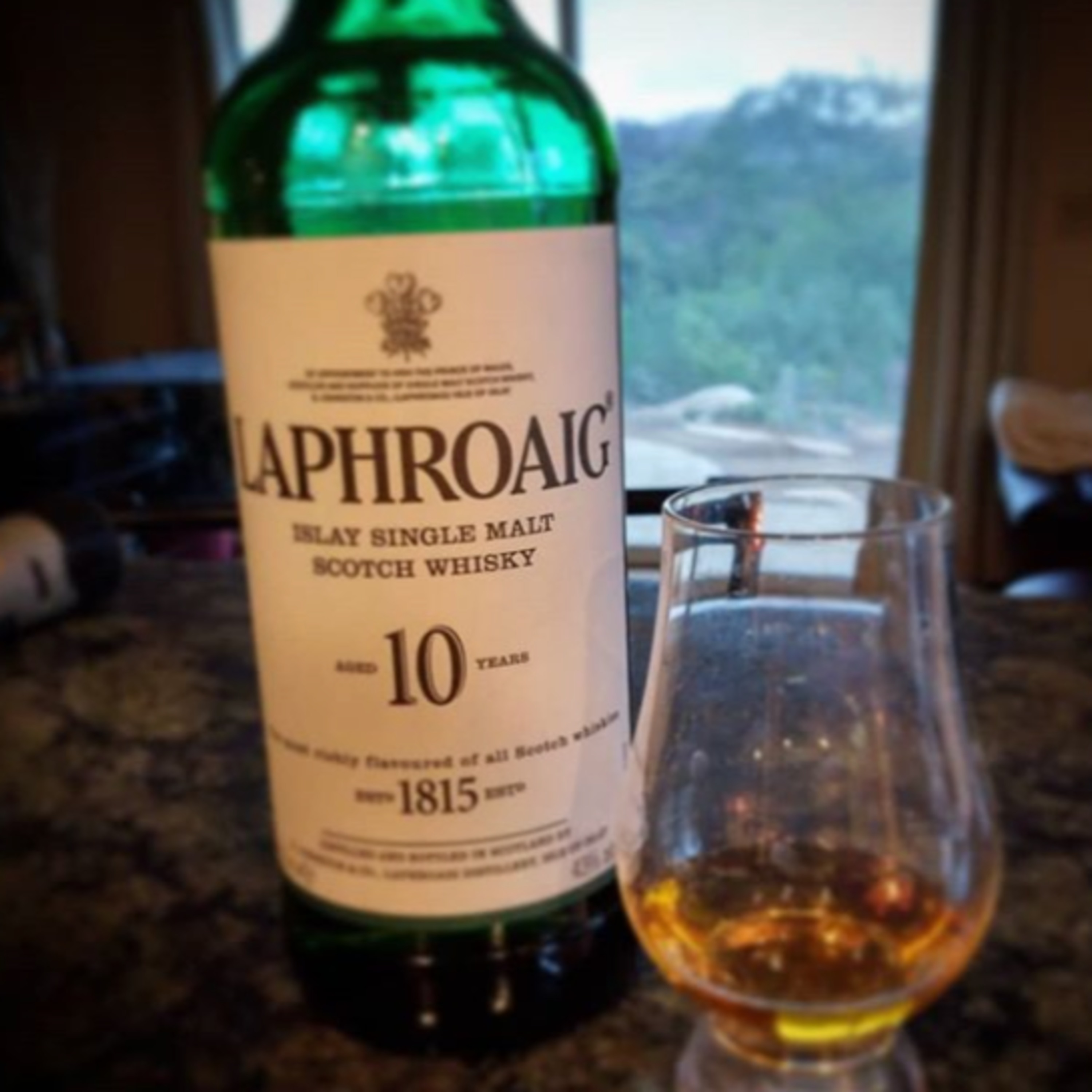 Laphroaig 10 single malt 2-minute Whiskey Review 