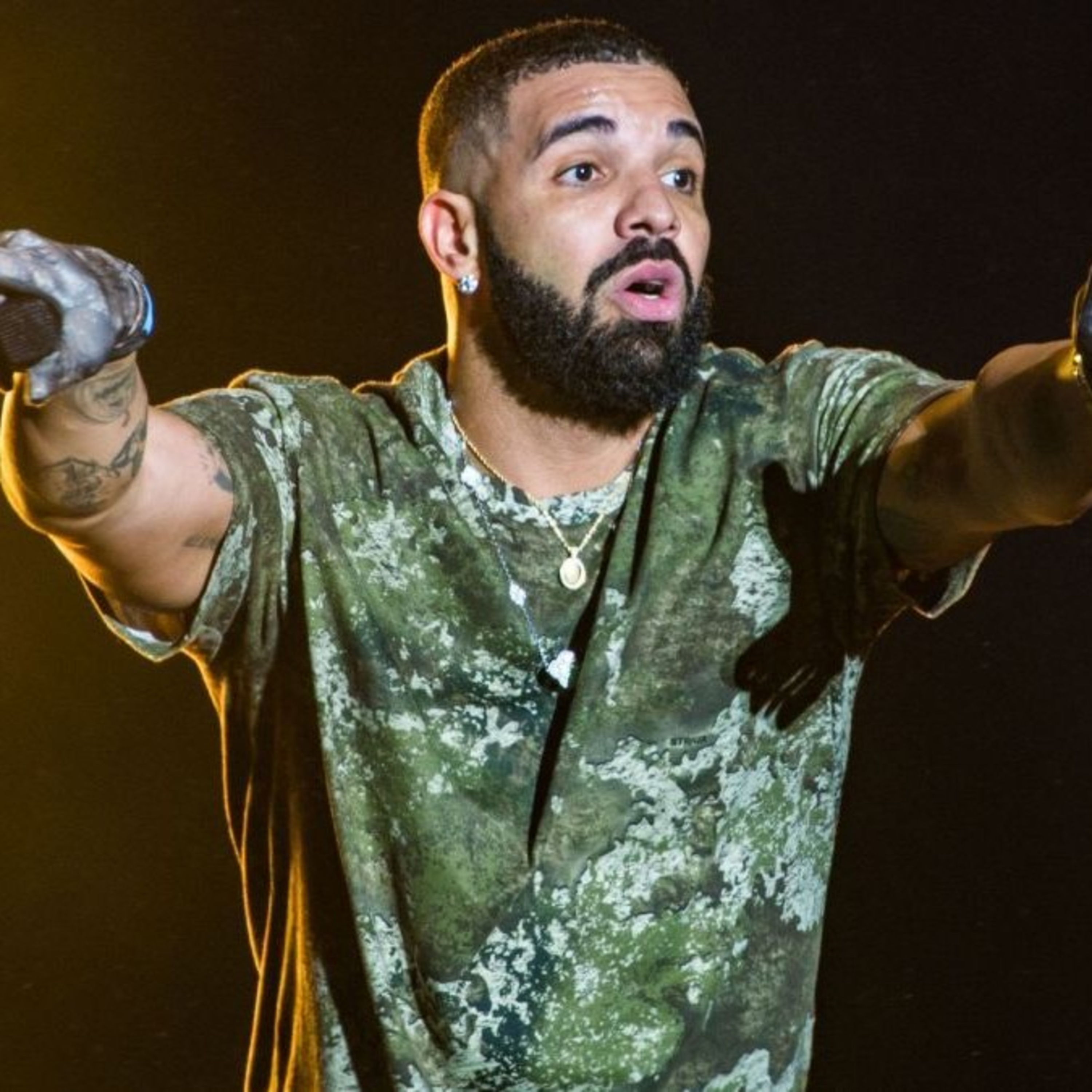 DRAKE-SLAVE FRIED CHICKEN FRANCHISE episode artwork