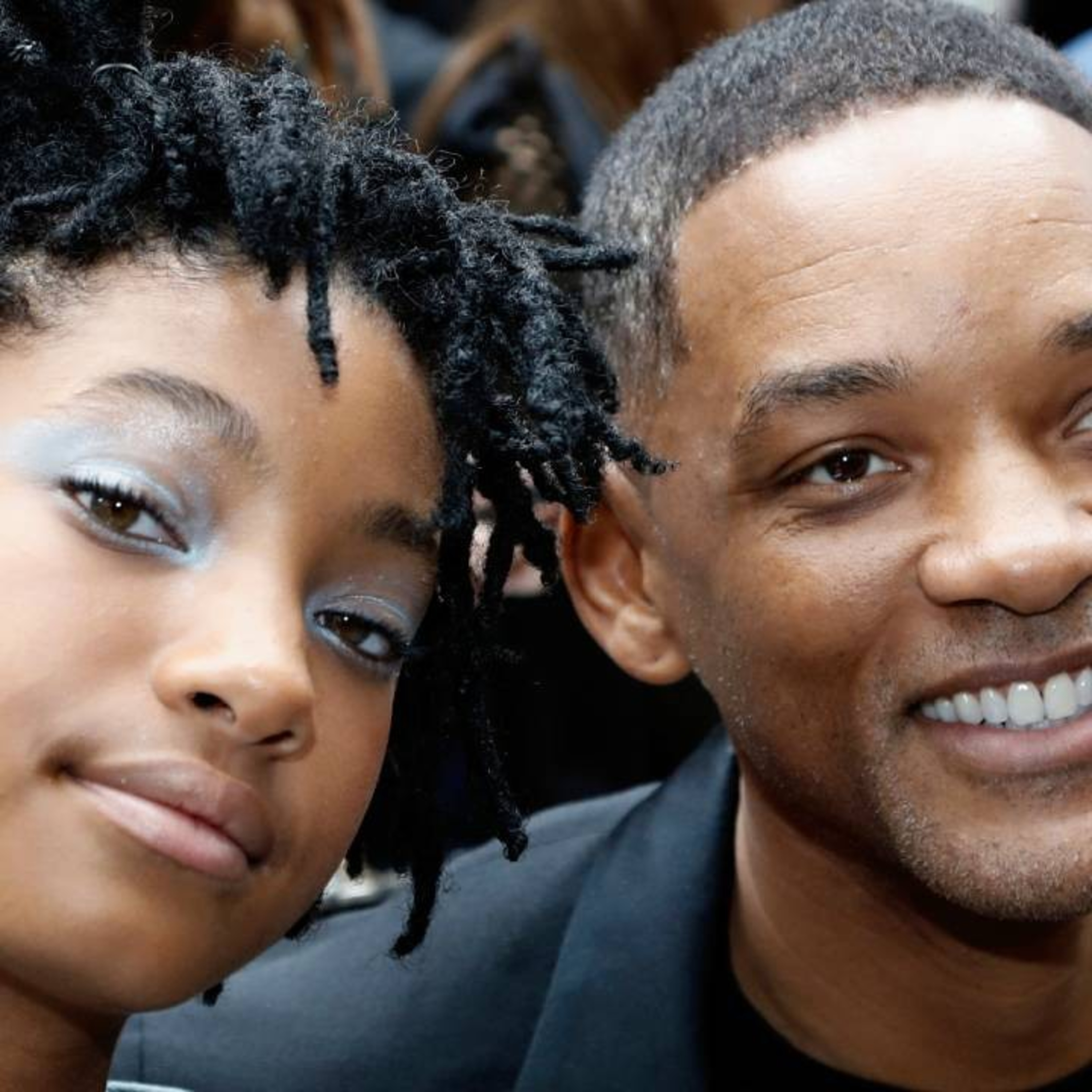 cover of episode WILL SMITH-JADEN SMUTH-AFYER EARTH -NEW BOOK