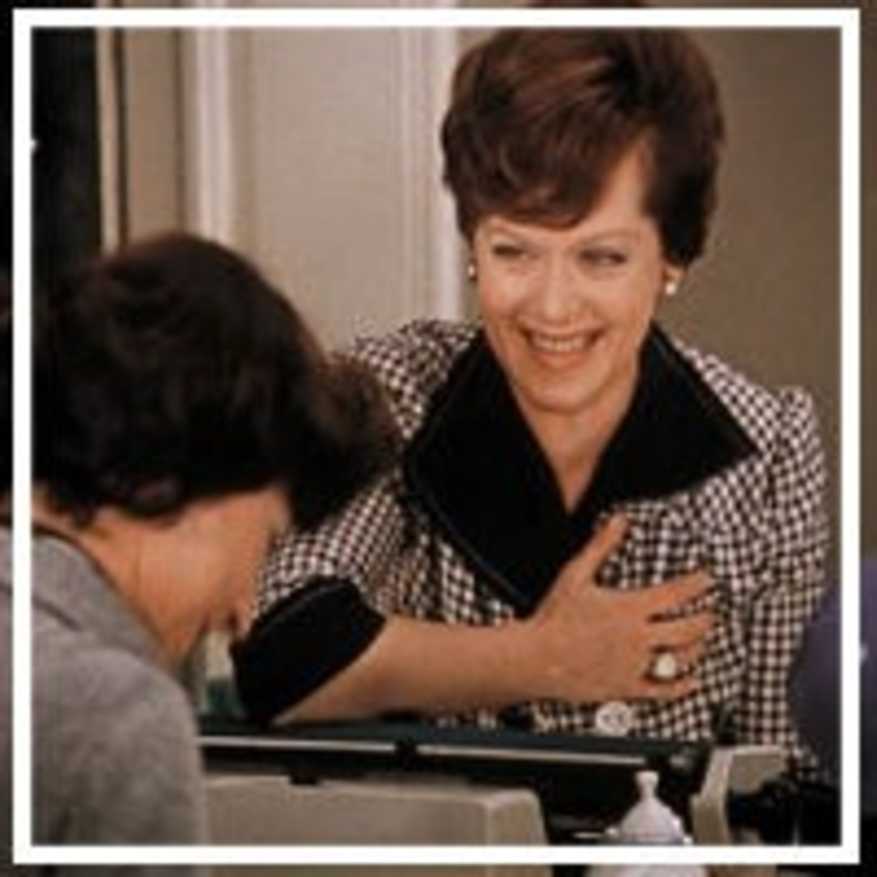 186. Ты мне льстишь