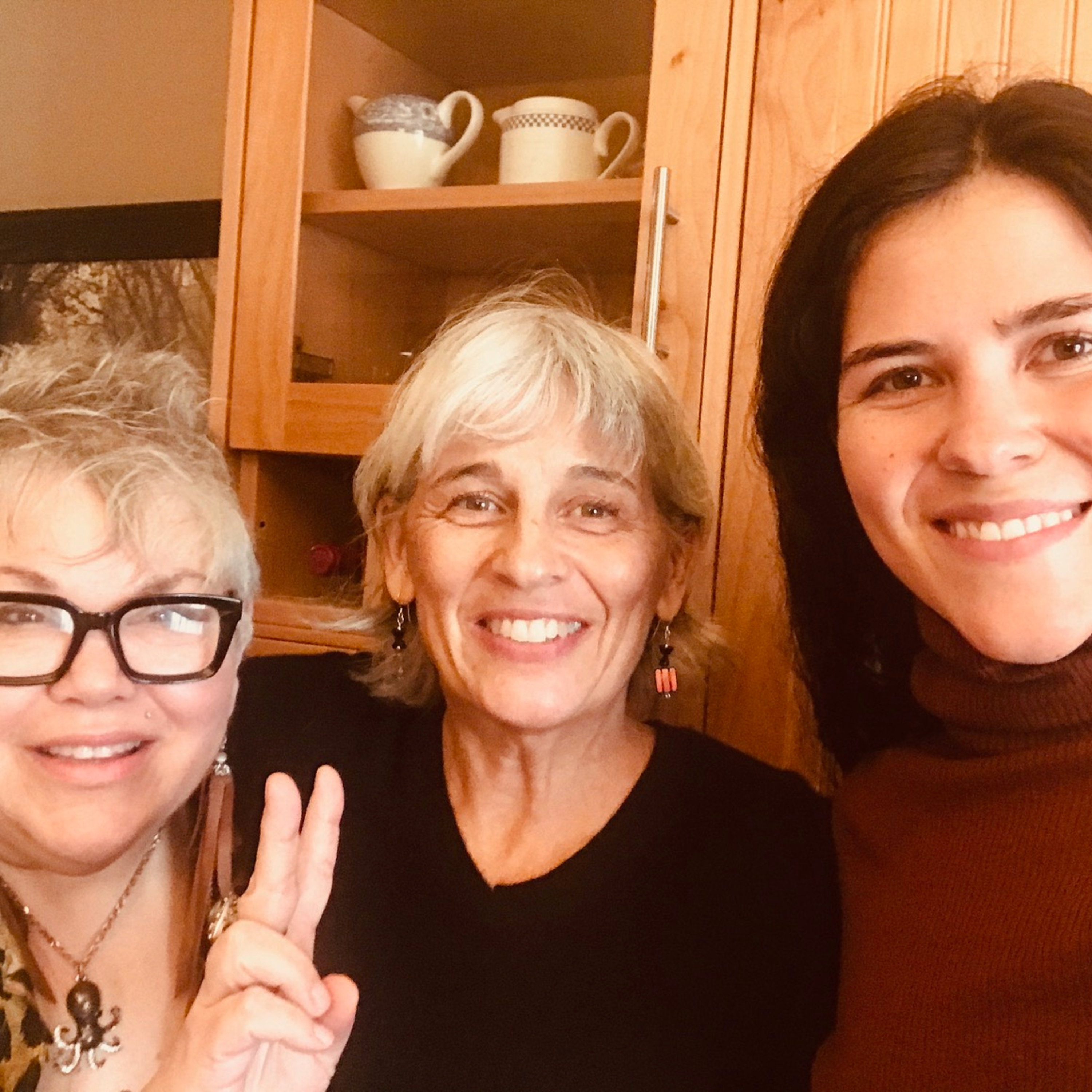 Around The Table With Powerful Women