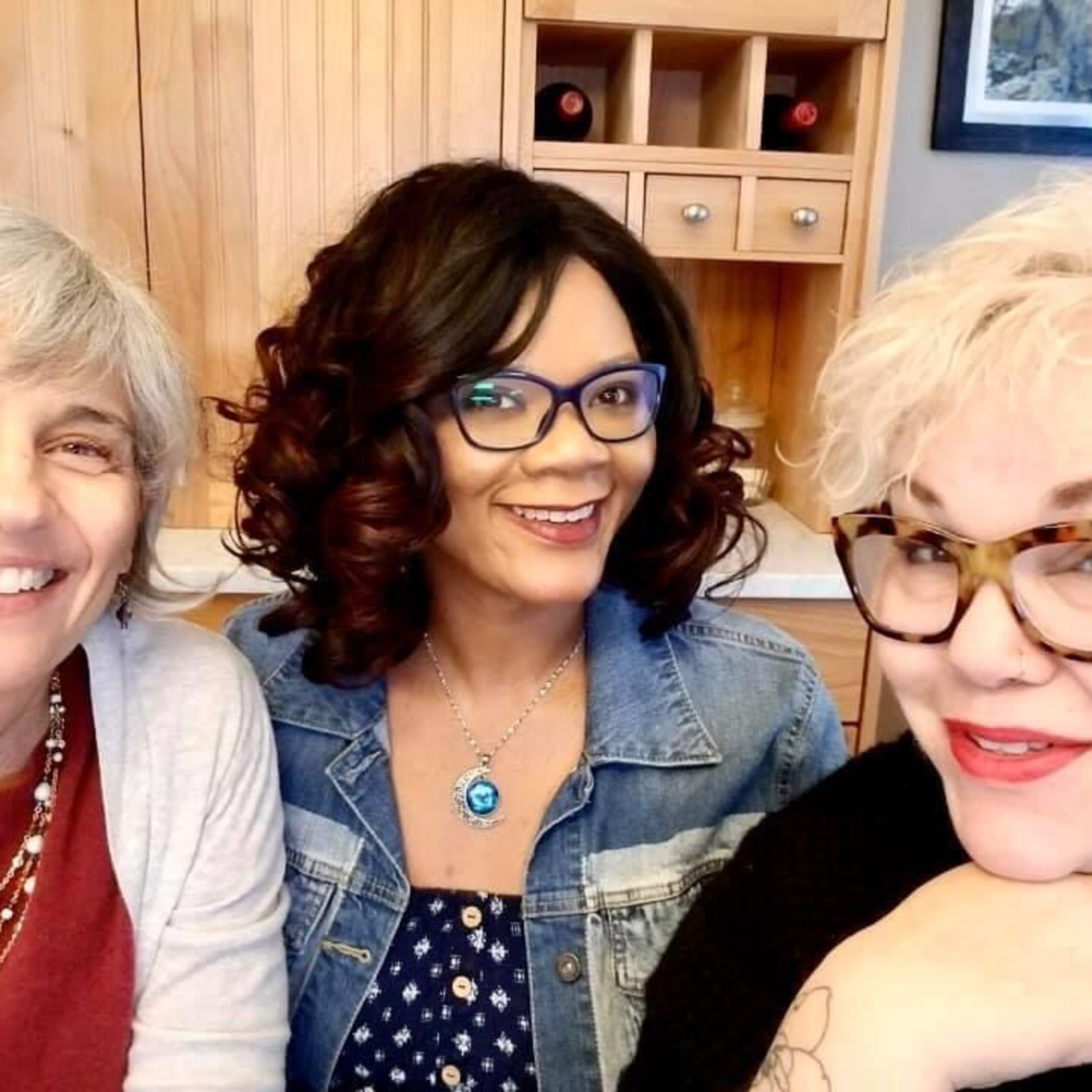 Around The Table With Powerful Women