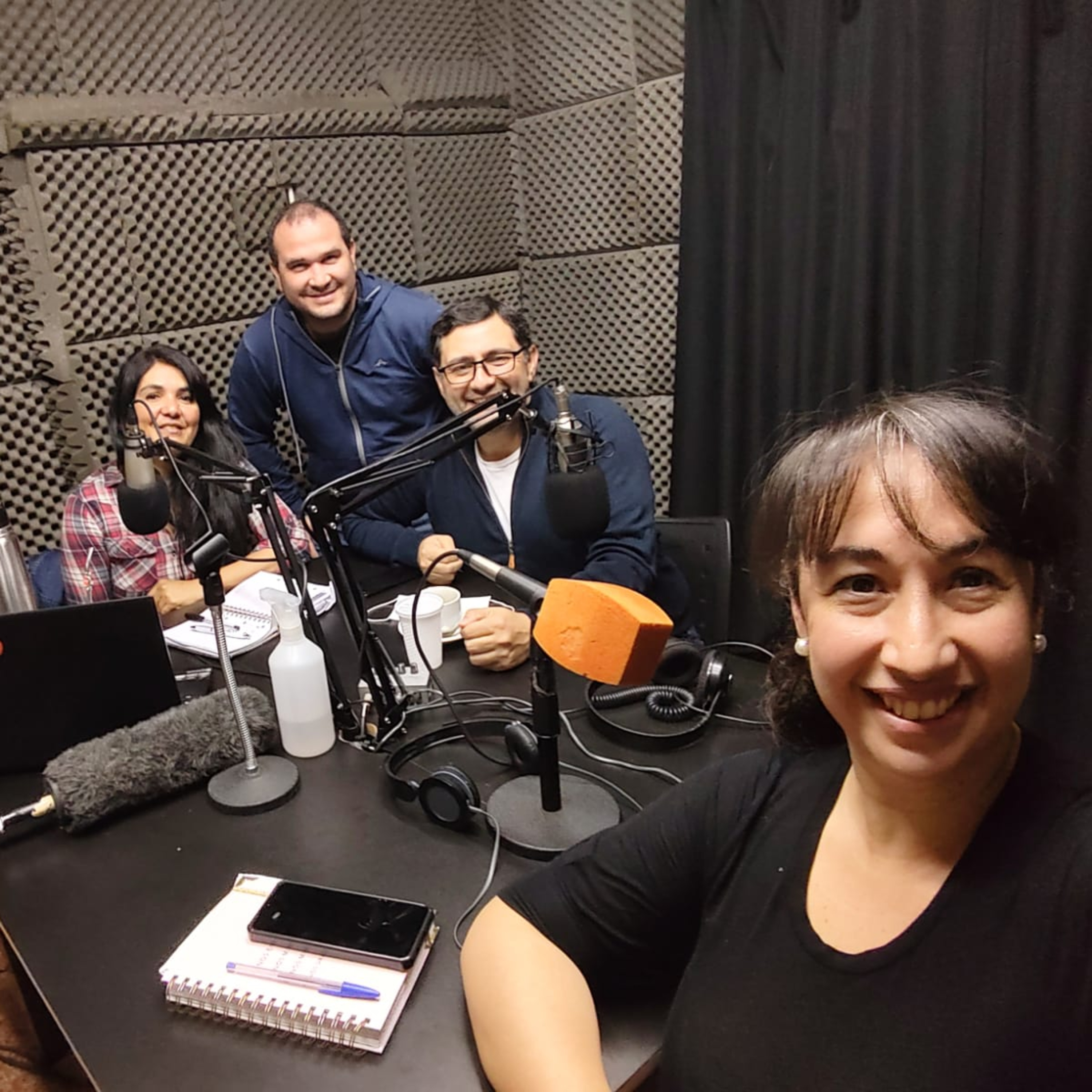 RADIO INTERACTIVA 98.3 MHZ