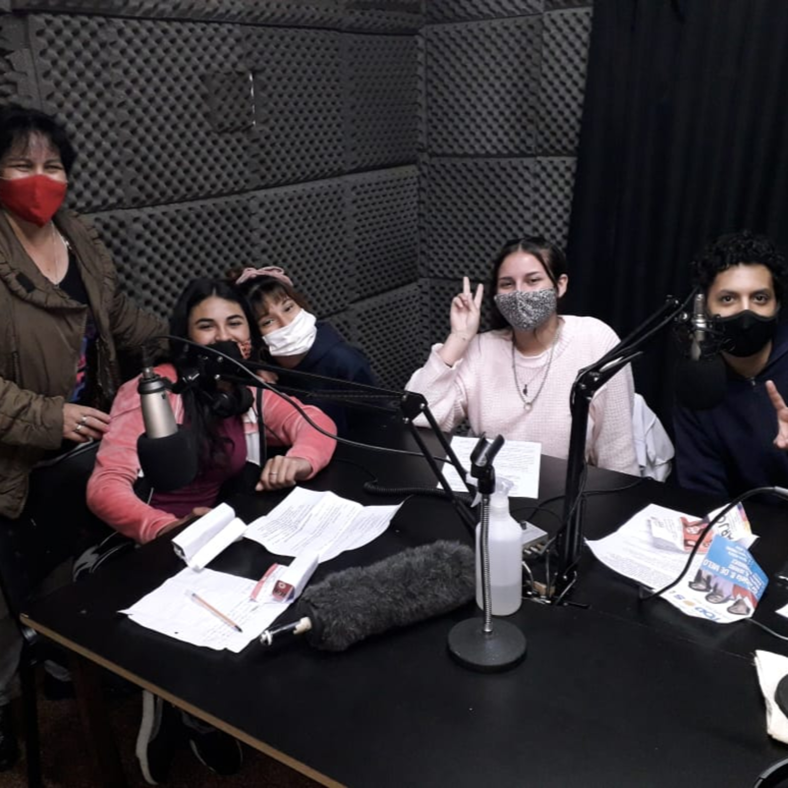 RADIO INTERACTIVA 98.3 MHZ