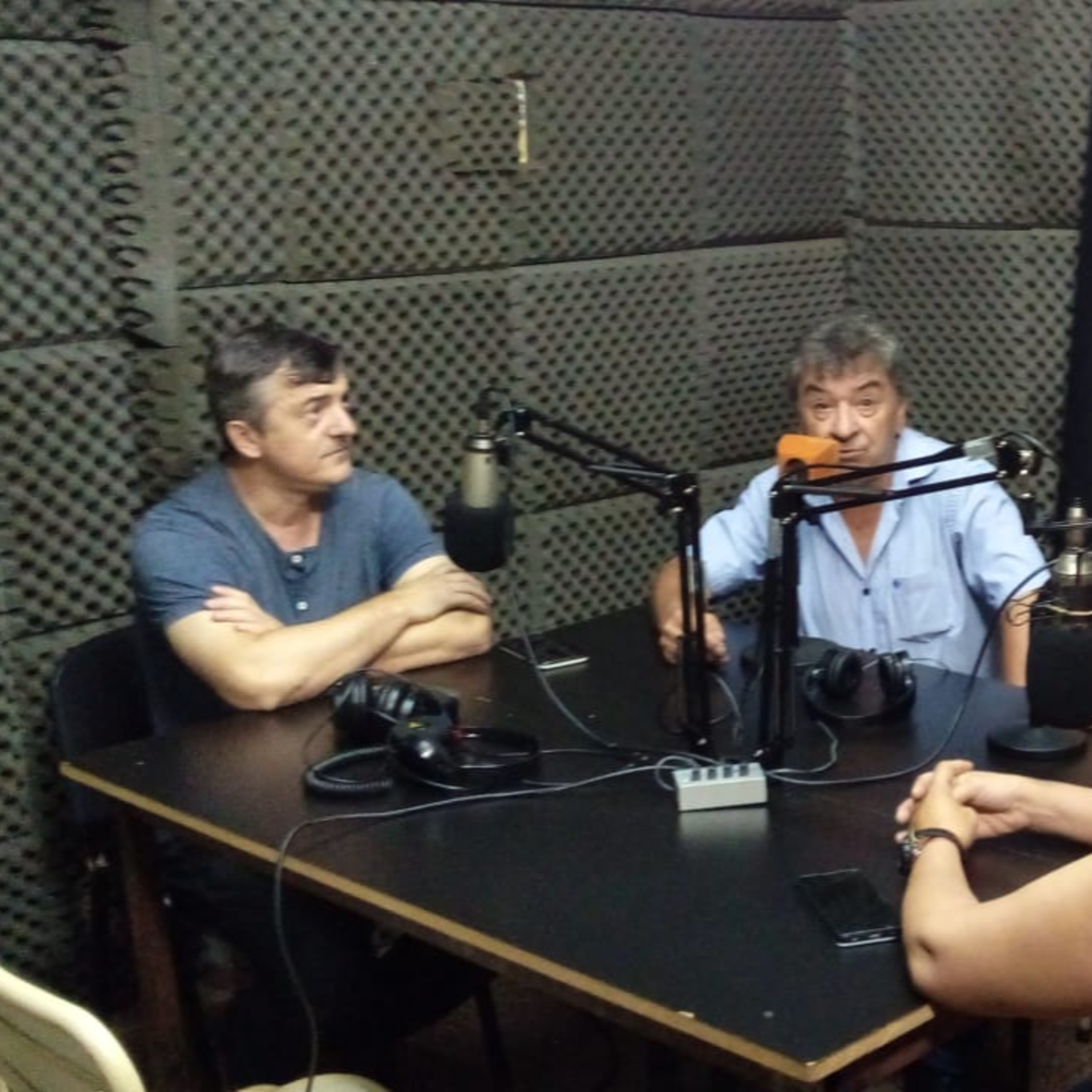 RADIO INTERACTIVA 98.3 MHZ