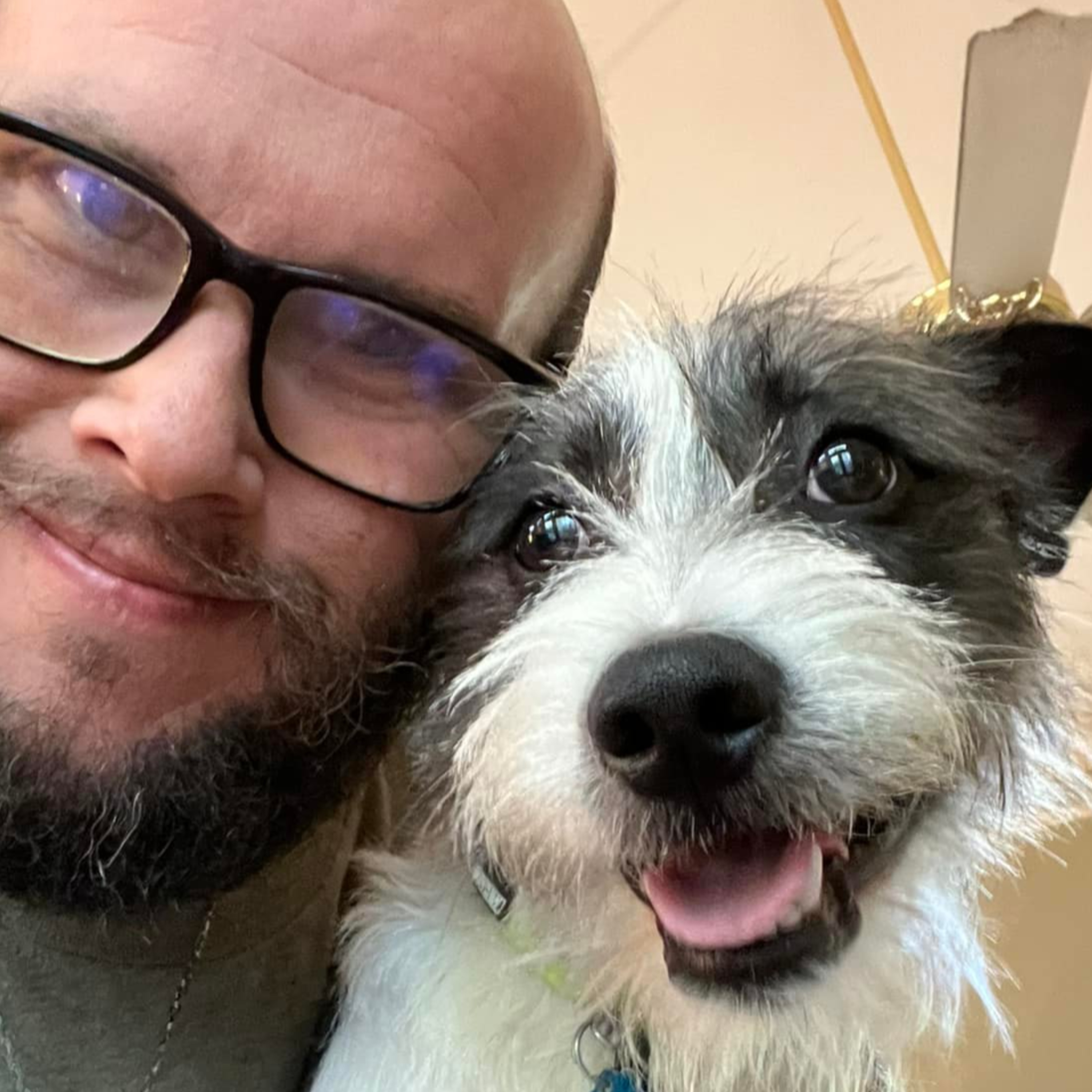 S1 E8| 80's Dining Experience, Living on my own, and Update on the big announcement from last week.