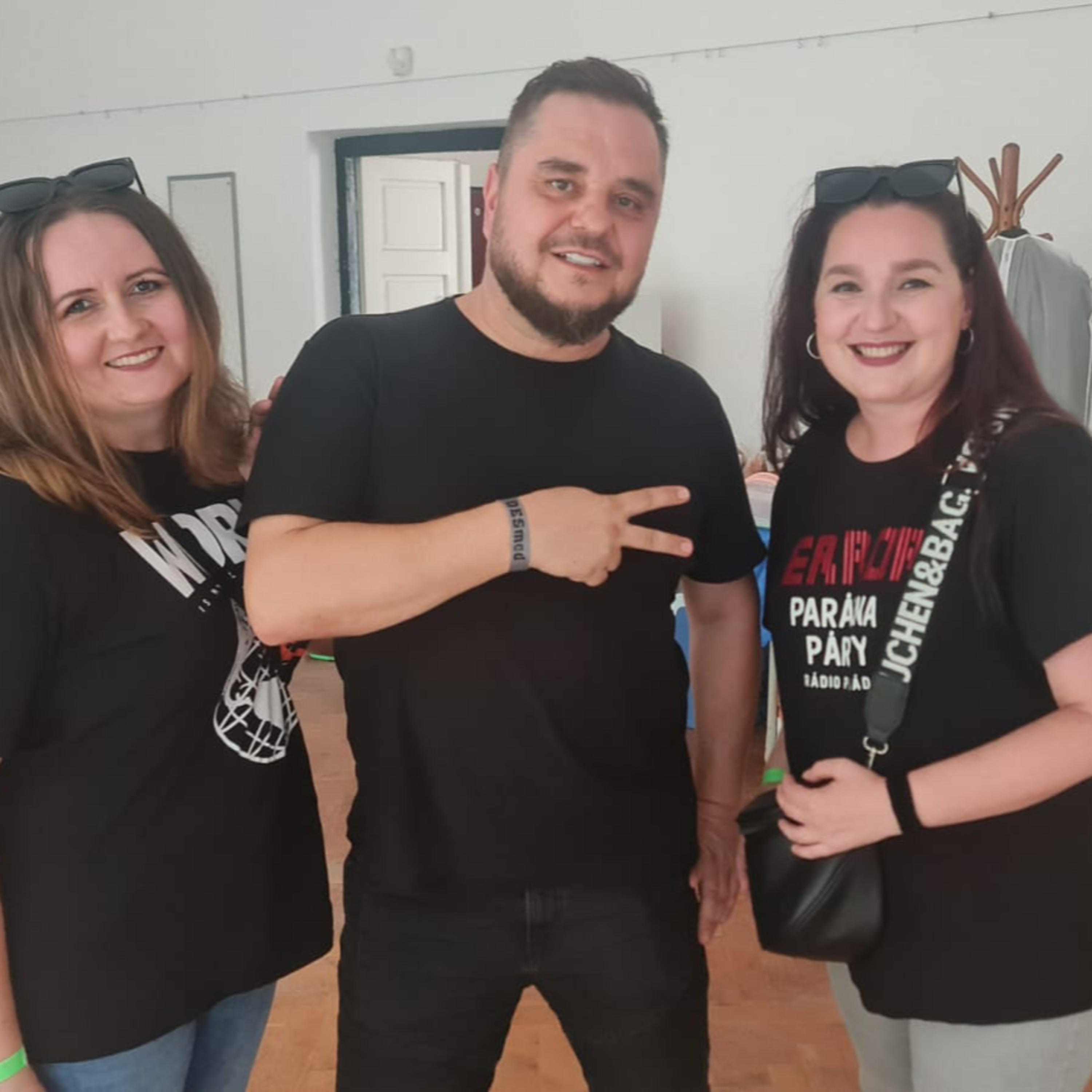 Rádio Paráda - rádio, ktoré spája