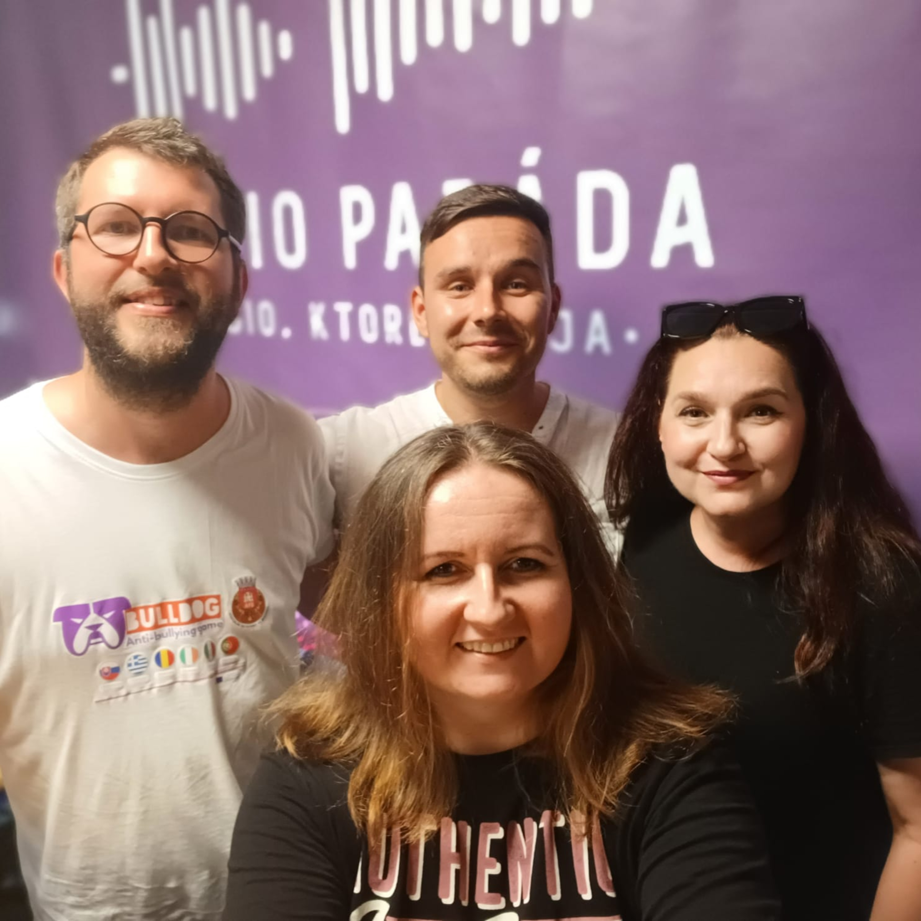 Rádio Paráda - rádio, ktoré spája