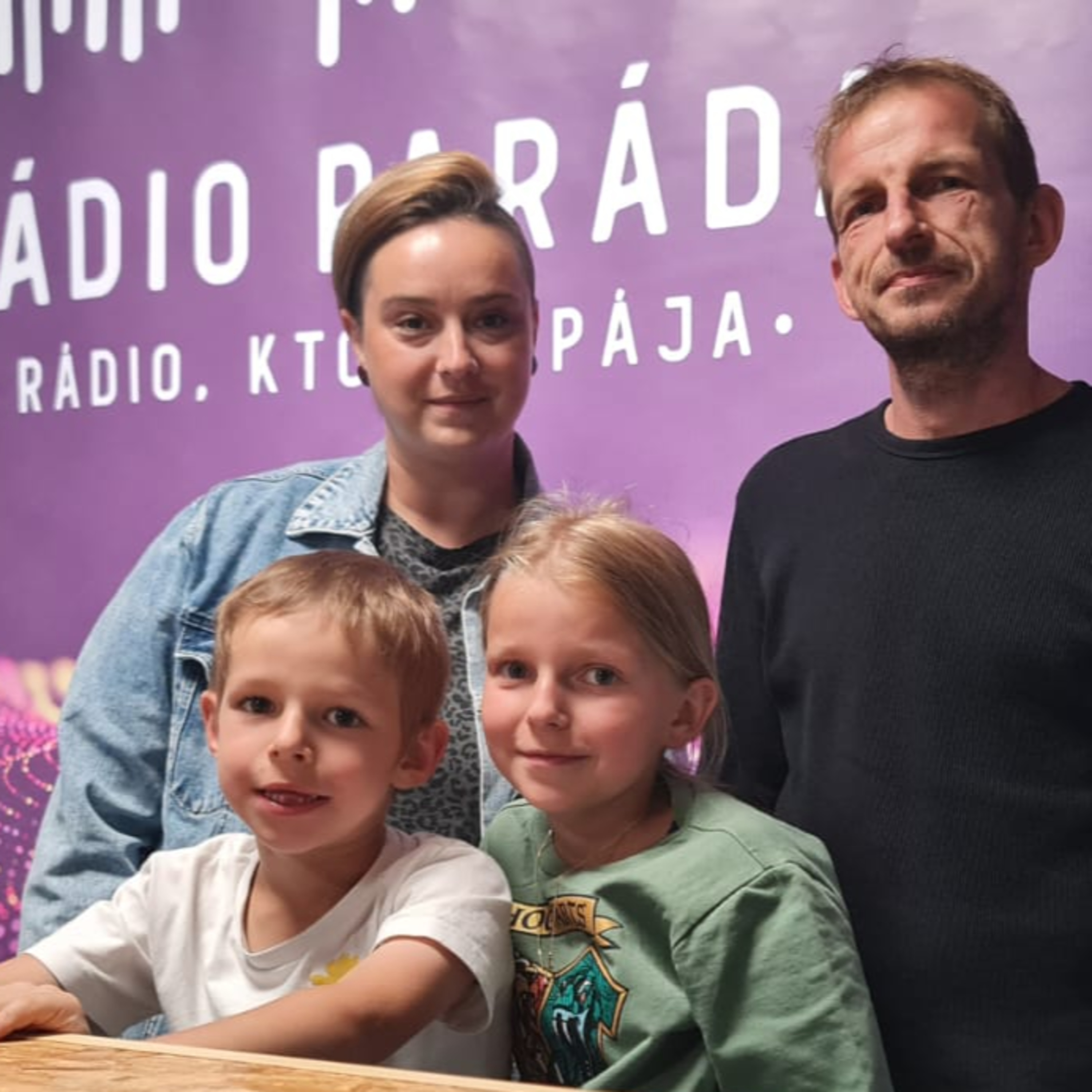 Rádio Paráda - rádio, ktoré spája