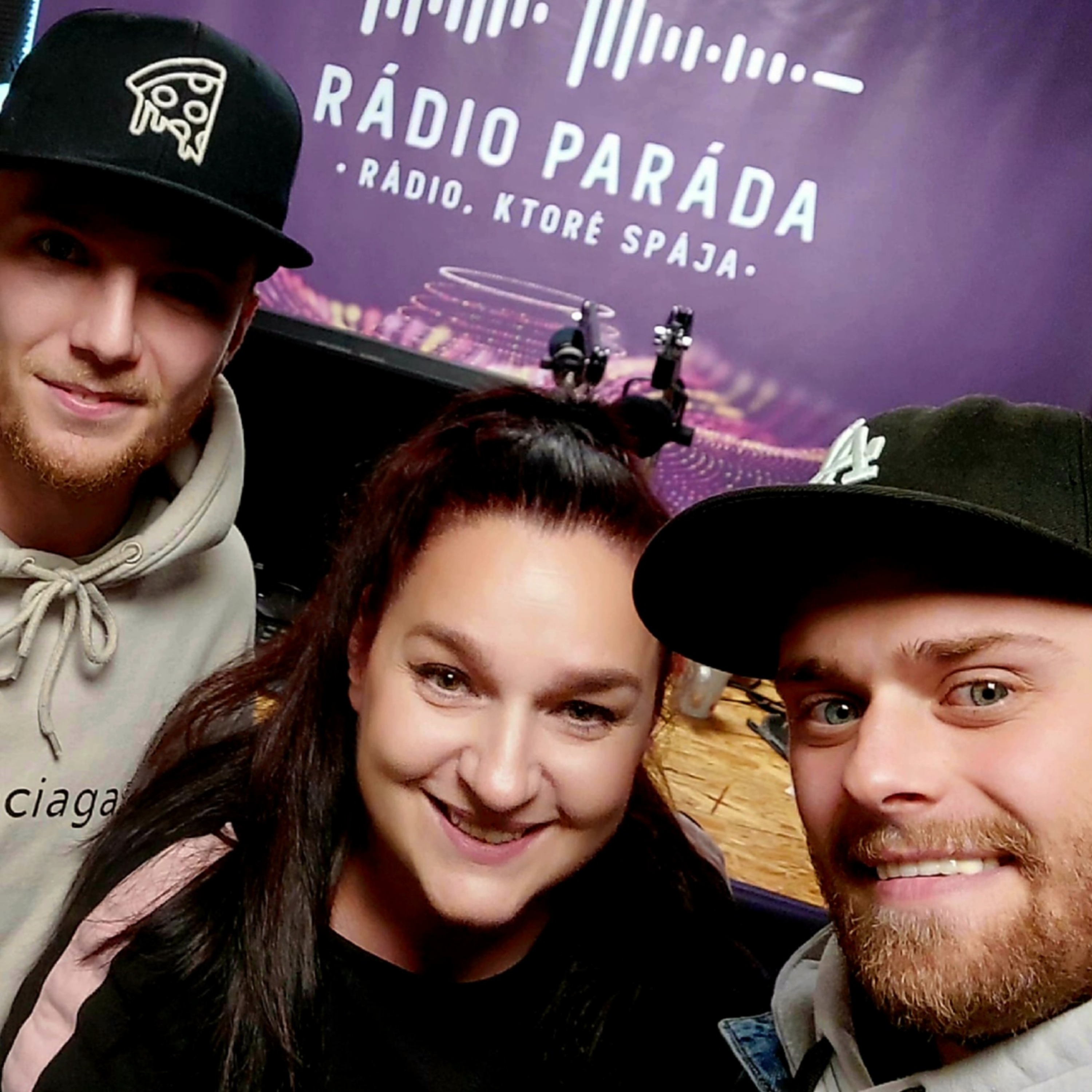Rádio Paráda - rádio, ktoré spája