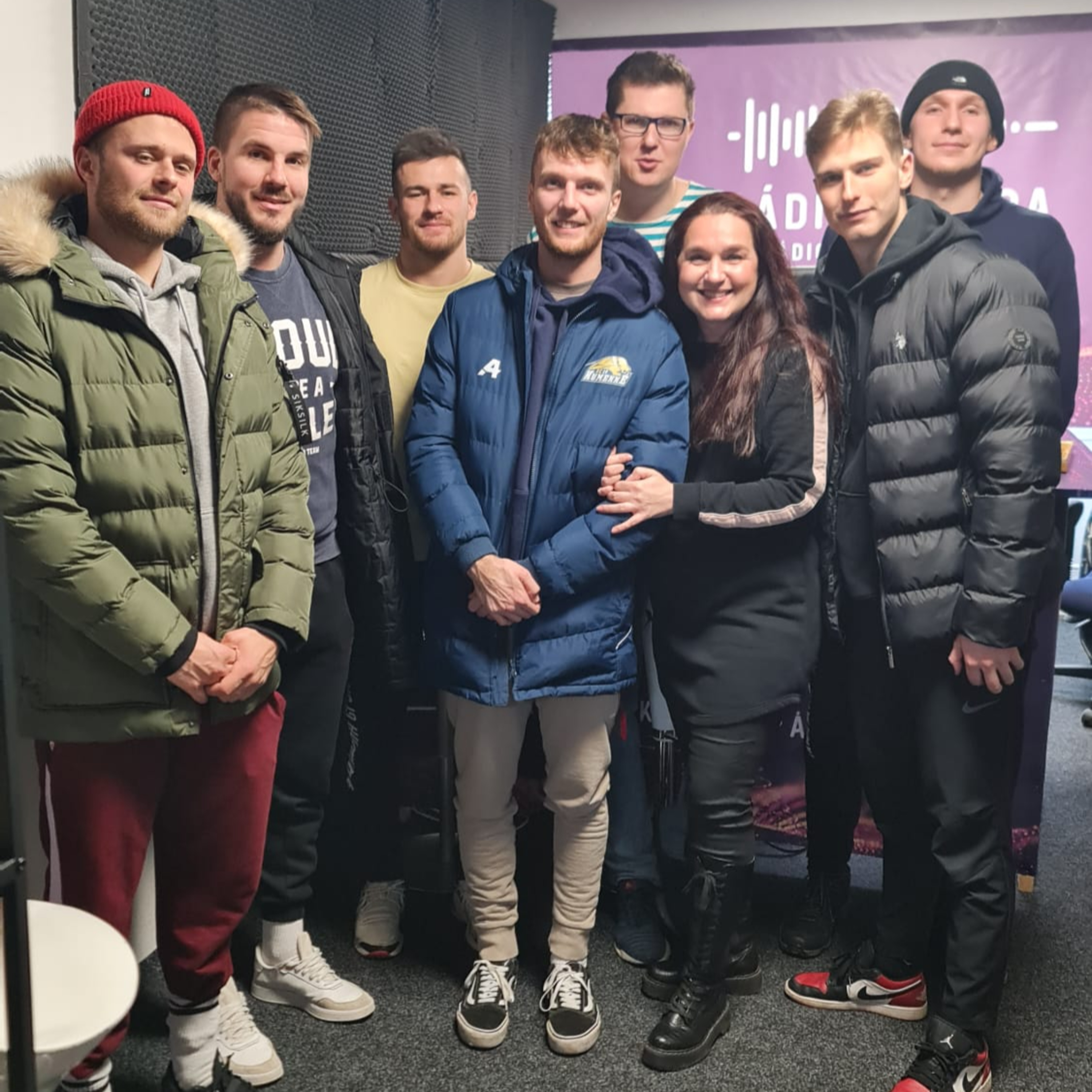 Rozhovory športovci: Matej Jacko, Miro Novota a Martin Lenďák, hokejisti HC 19 Humenné episode artwork
