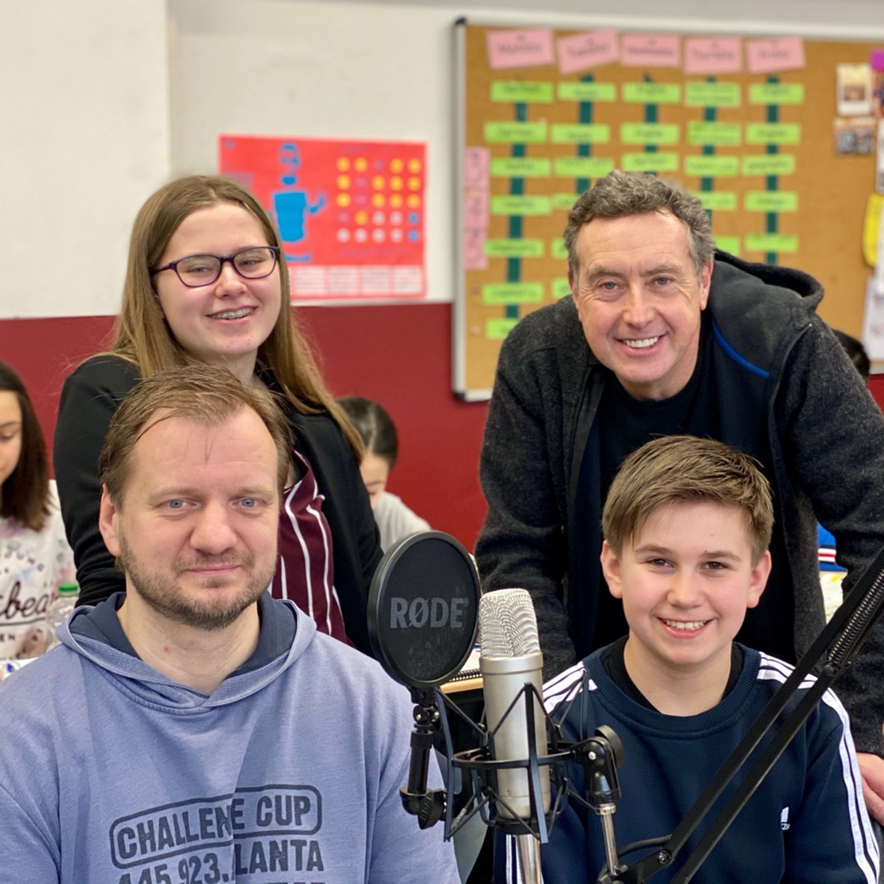 Heinefunk-Folge 048: Zweimal Liegmann im Interview, davon ein Hausmeister und ein Prinz! episode artwork