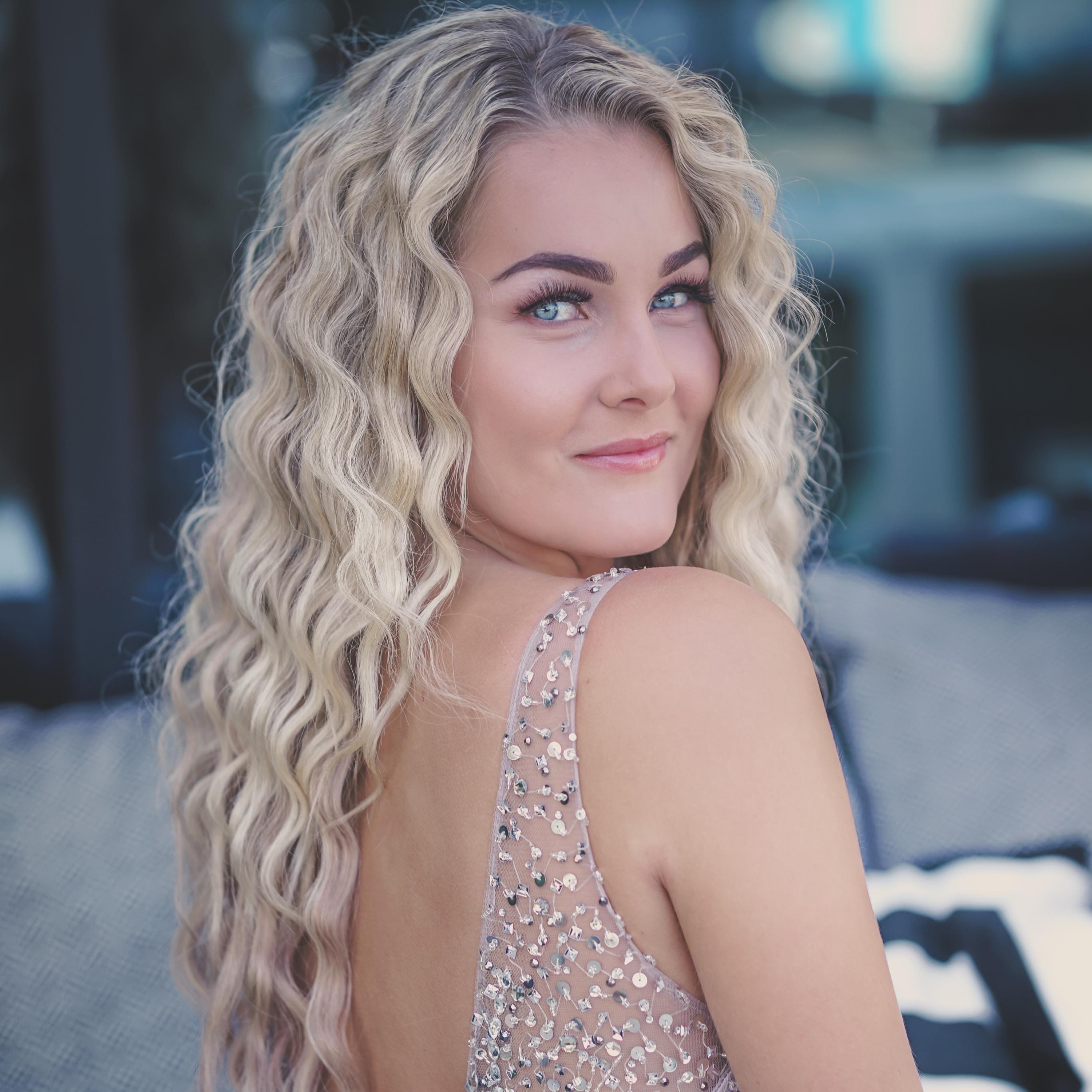 Interview with Miss Universe Norway 2019 Helene Abildsnes