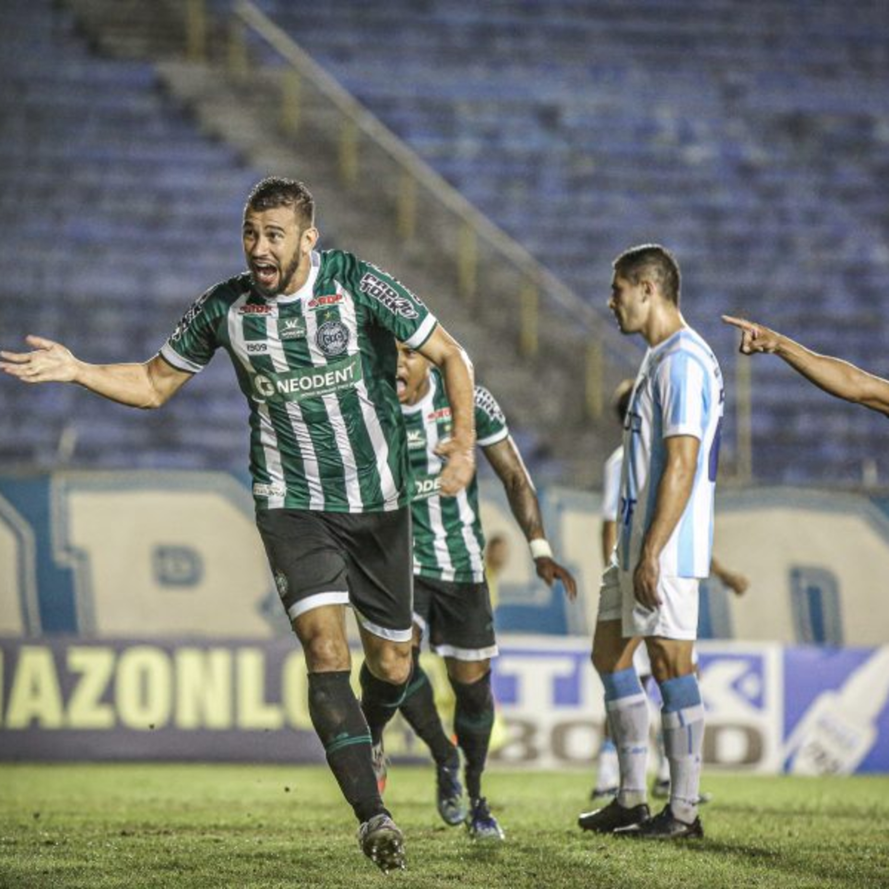 Coritiba vira sobre o Londrina e mantém liderança da Série B episode artwork