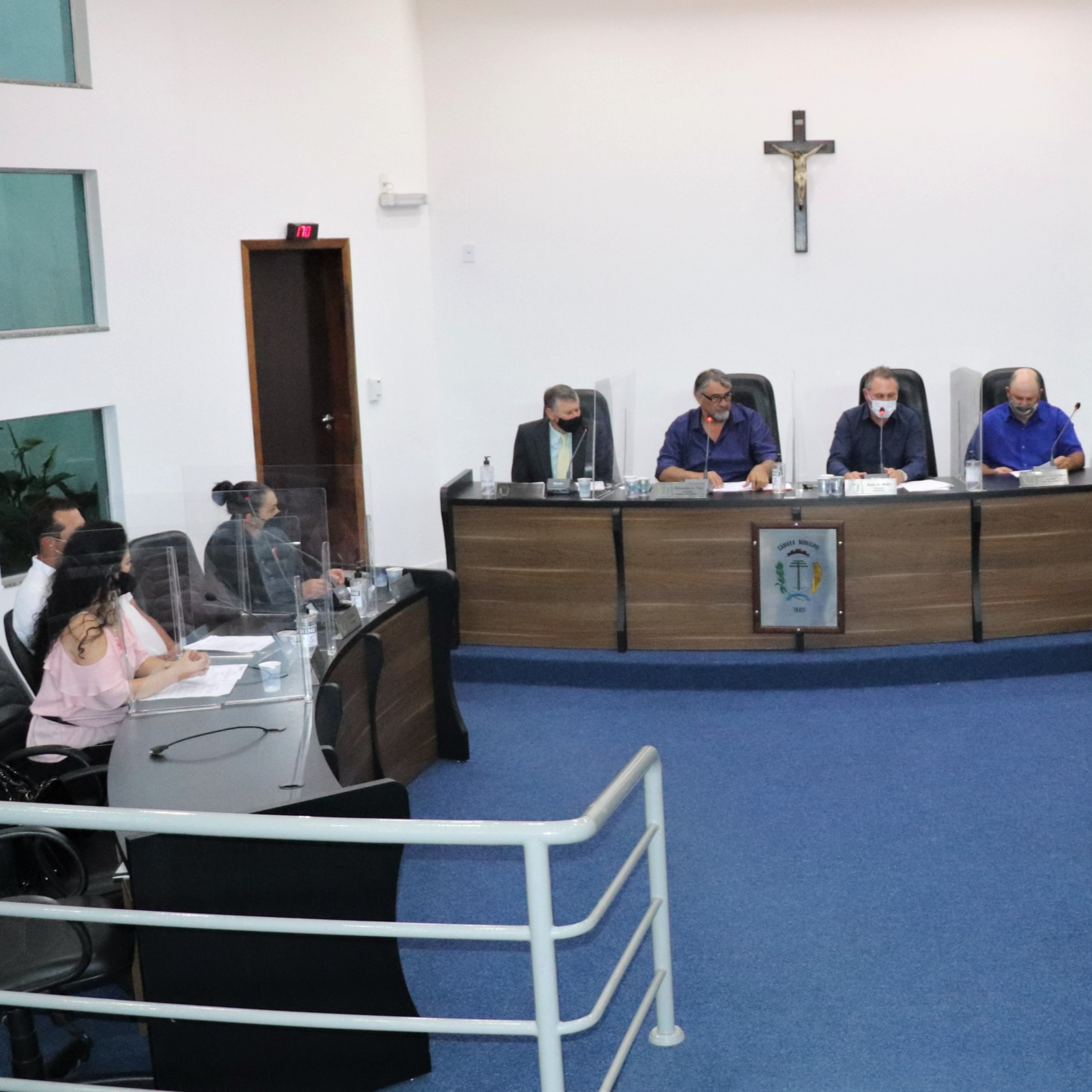 Câmara de Irati aprova suspensão de reposição salarial dos servidores  episode artwork