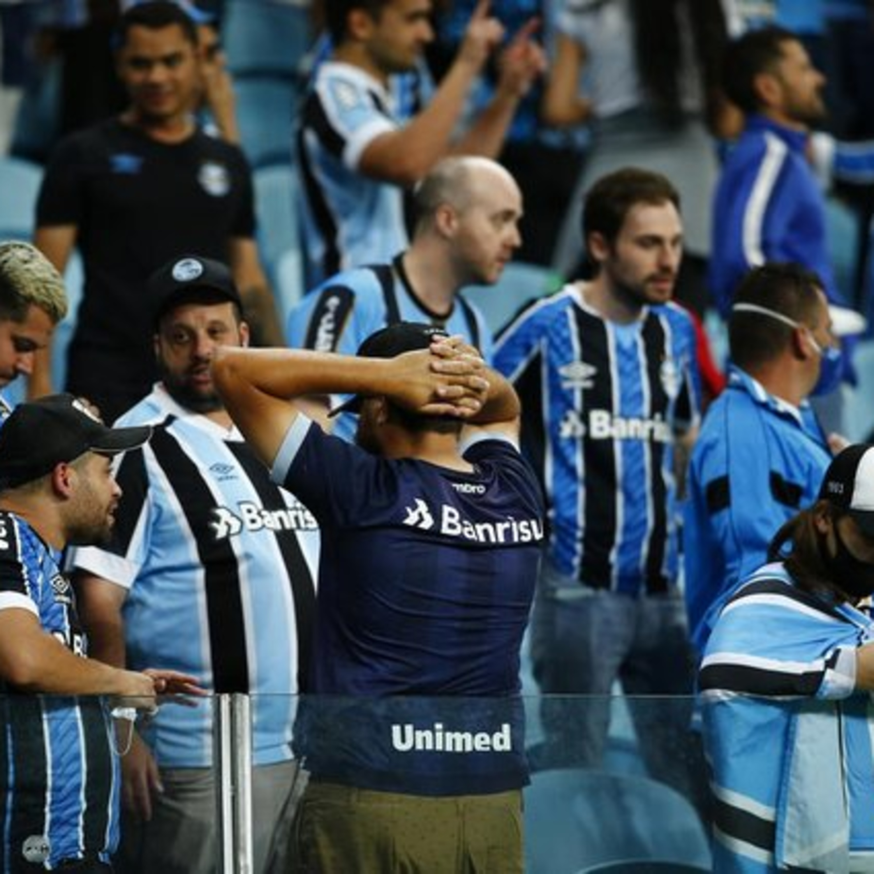 Grêmio vence Atlético/MG, mas não evita terceiro rebaixamento para 2º divisão do Campeonato Brasileiro episode artwork