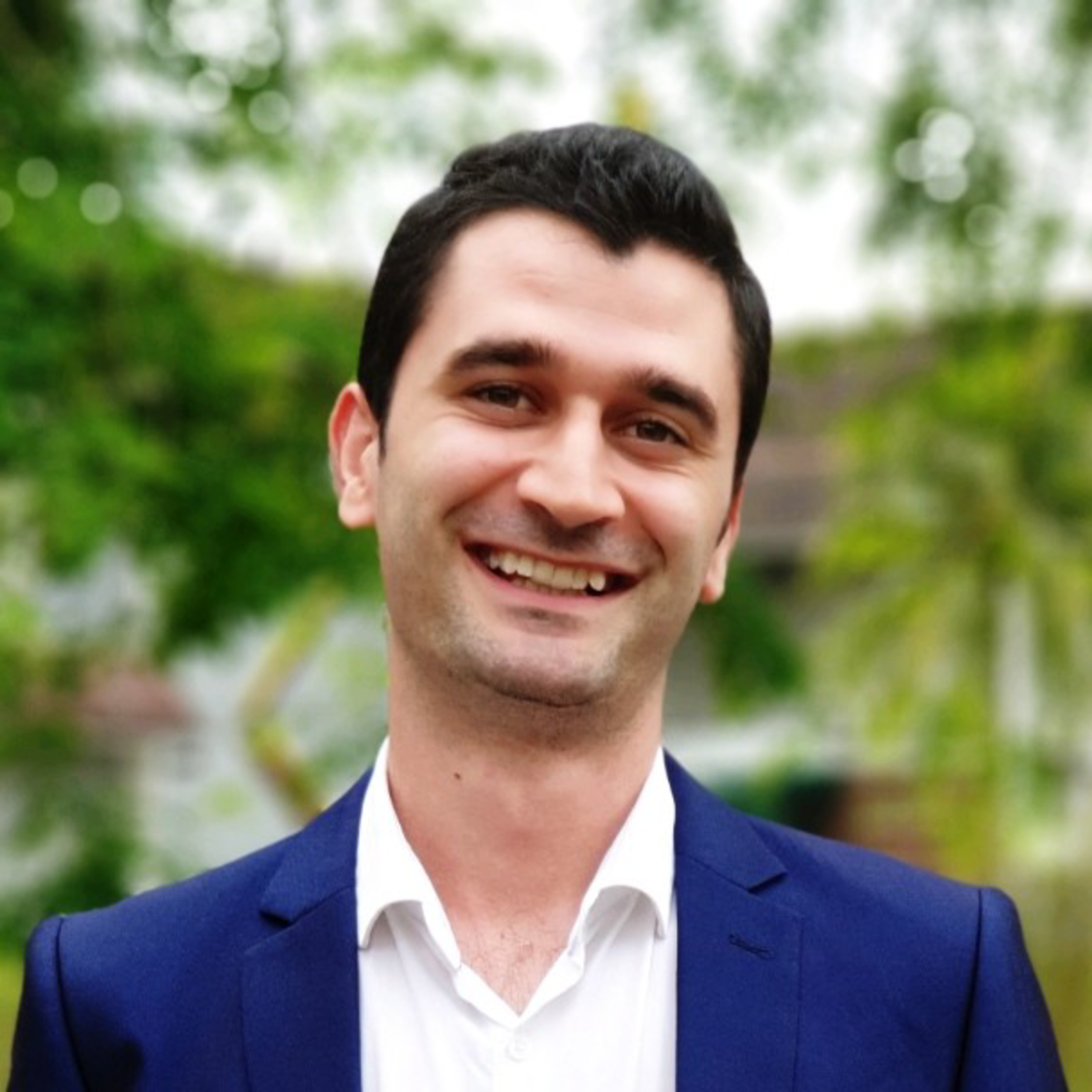 Young Entrepreneur\'s Insight with YES