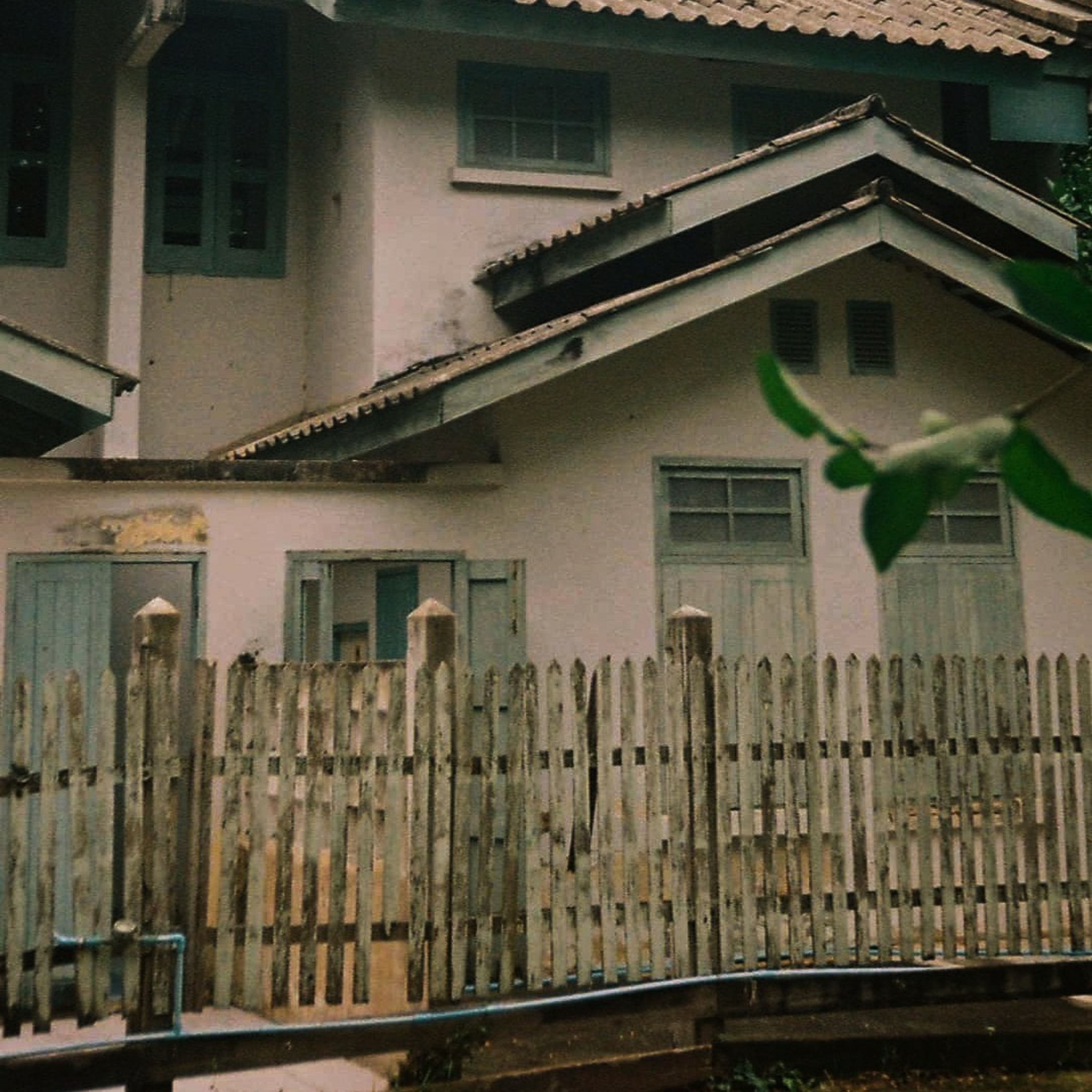 Telat Tayang
