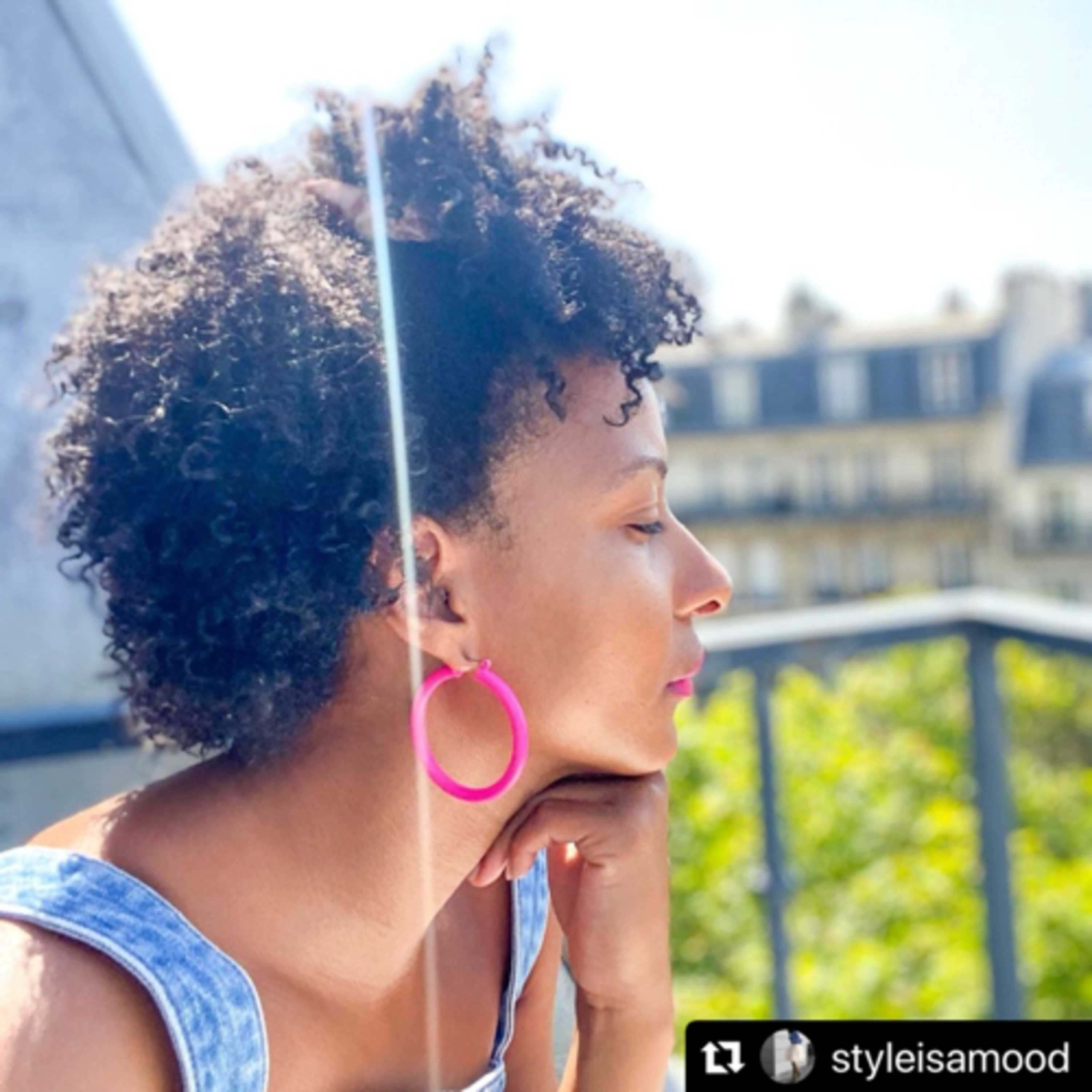 Fearless in France with Adriel Sanders, Oui, Oui, Bonbons and all that good stuff episode artwork